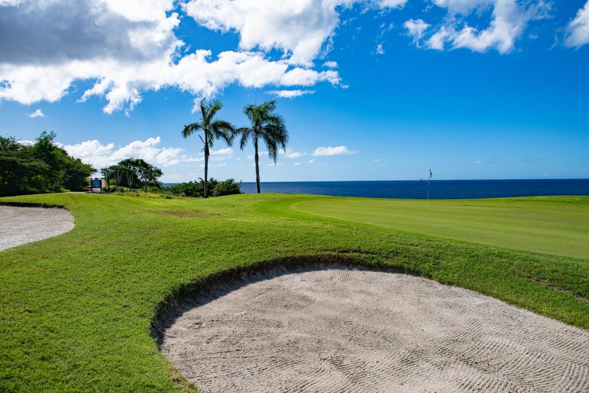 Blue Bay Curacao Golf & Beach Resort 4*