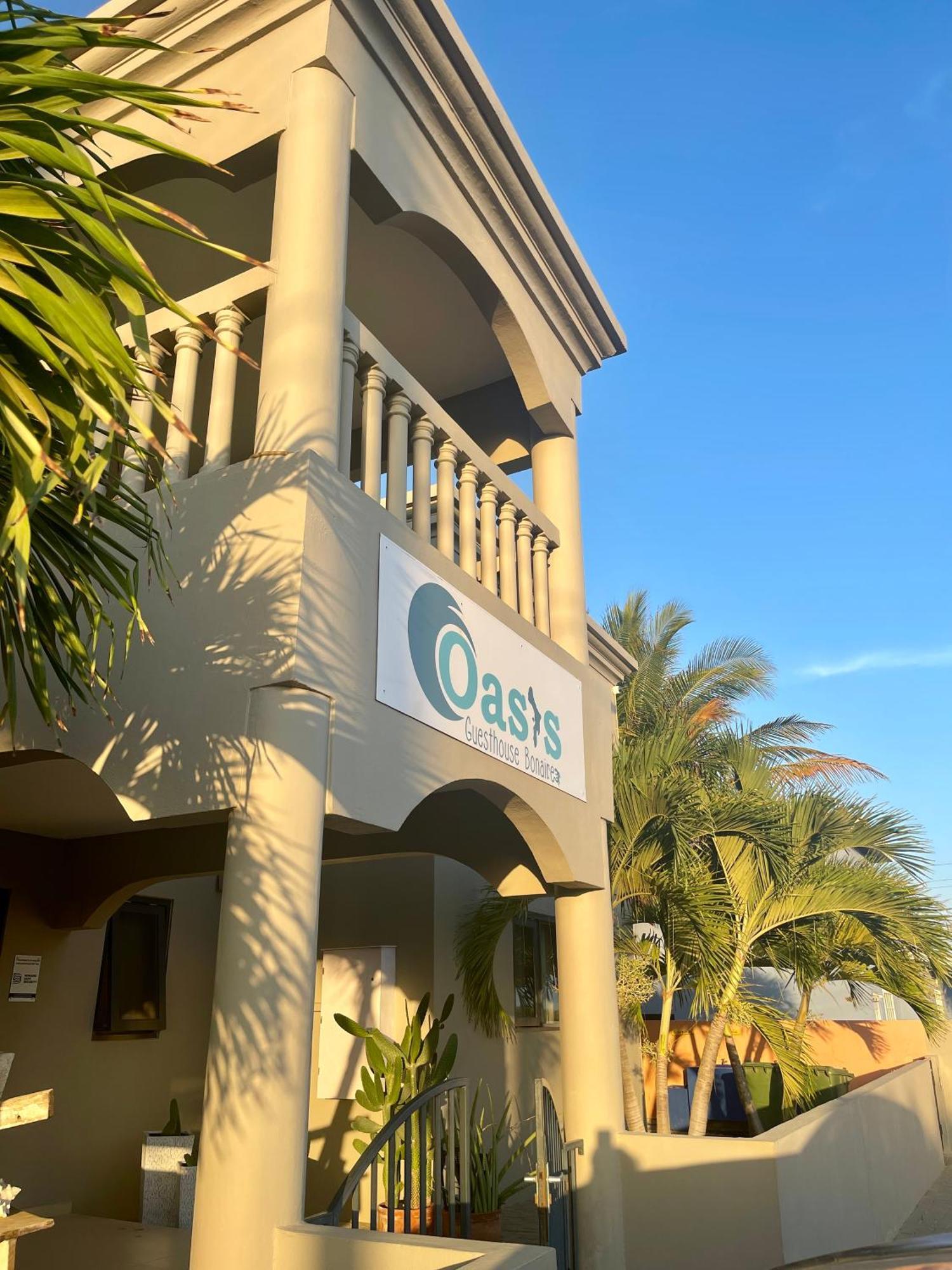 Oasis Guesthouse, Boutique Style 3* Playa