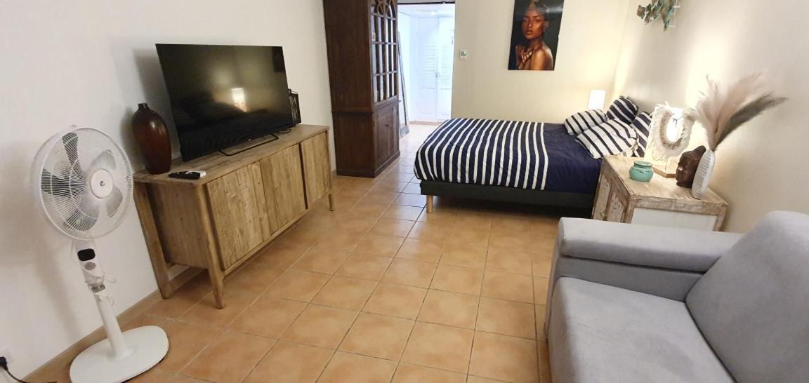 Apartamento Martial Tropiques: Beachfront With Sea Views In Ste Anne Sainte-Anne (Grande-Terre)