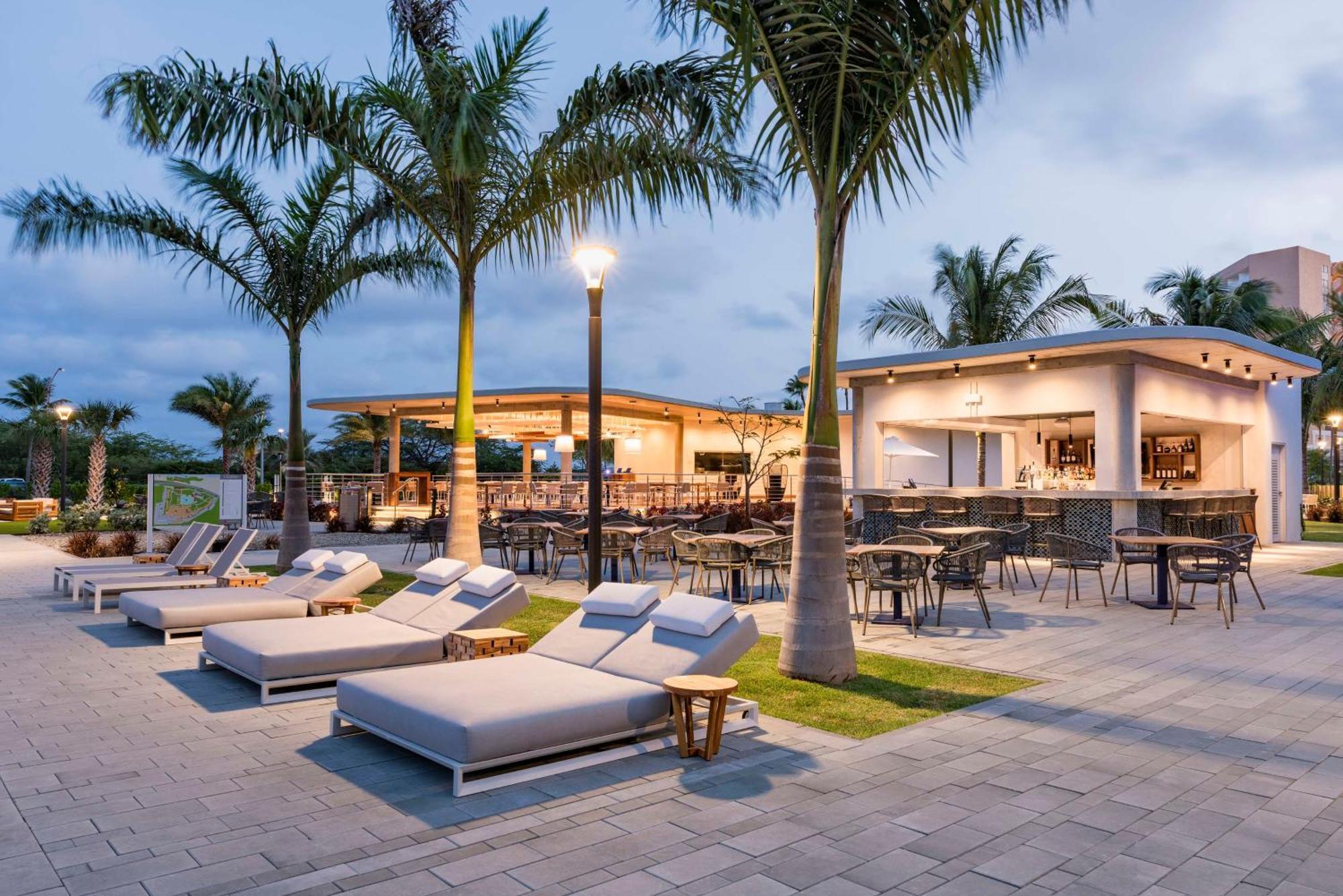Resort Embassy By Hilton Aruba 4*
