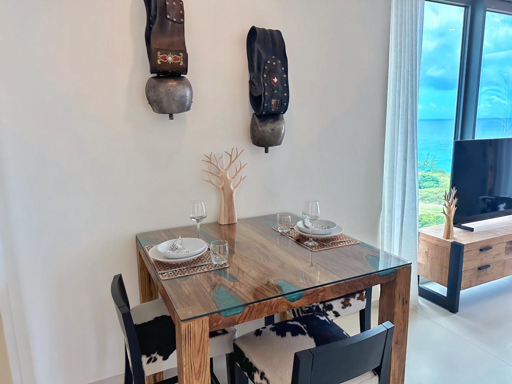 Mullet Bay - Your Luxury Awaits * Cupecoy (Sint Maarten)