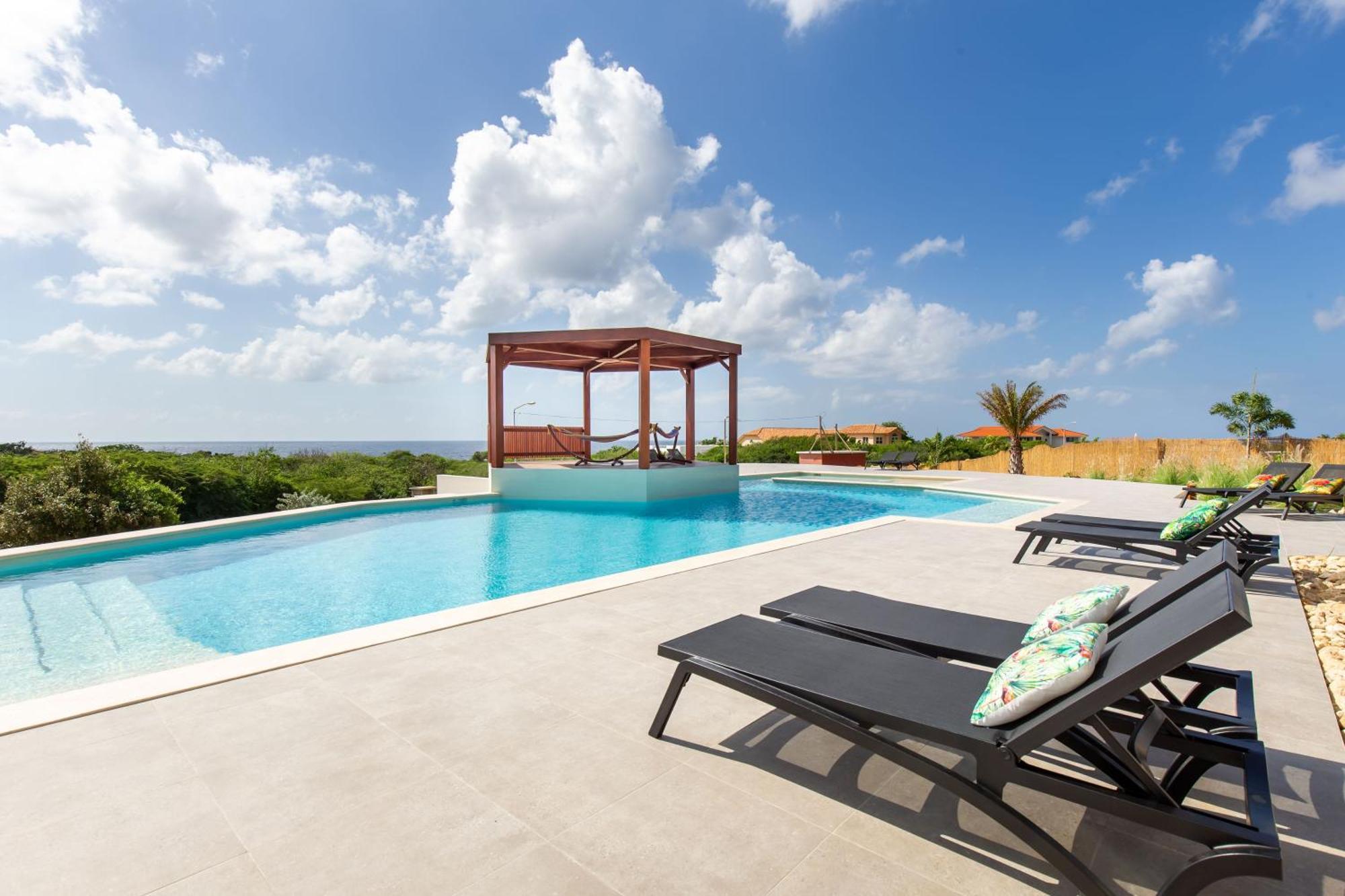 Apartment Coral Estate Ocean View *