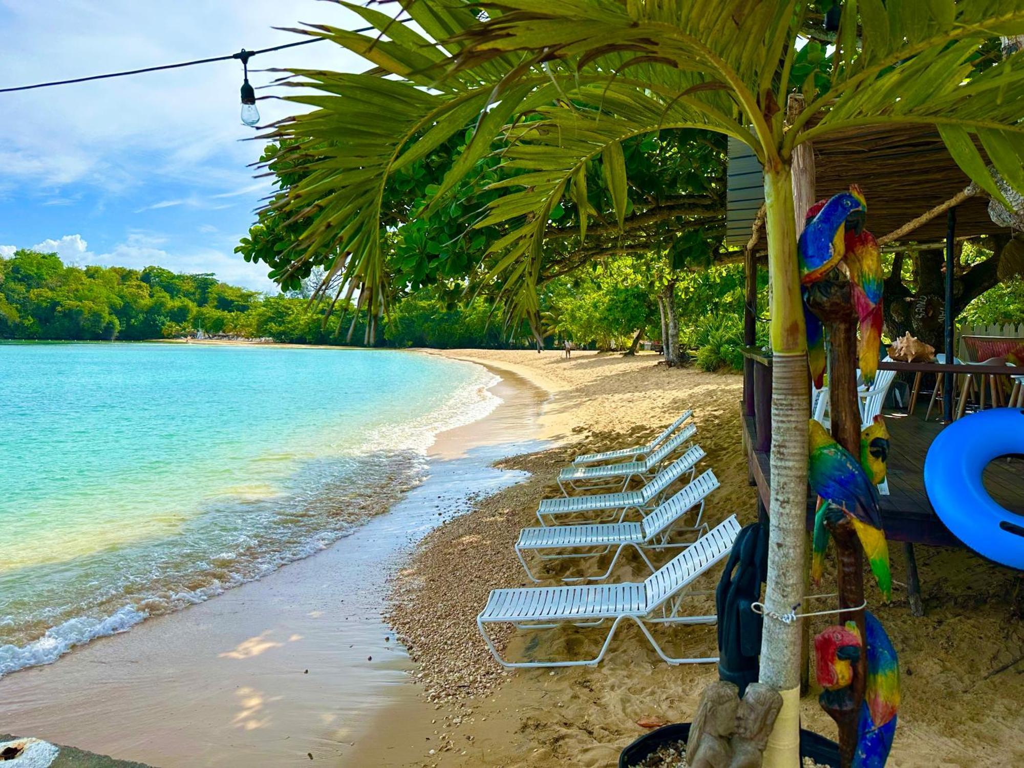 And Tan Hotel Ocho Rios