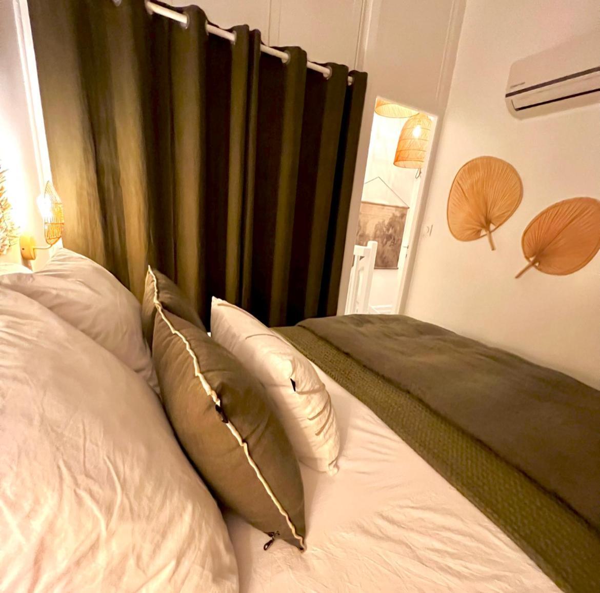 Holiday home Sucrier, Les Pieds Dans L'eau Terre-De-Haut
