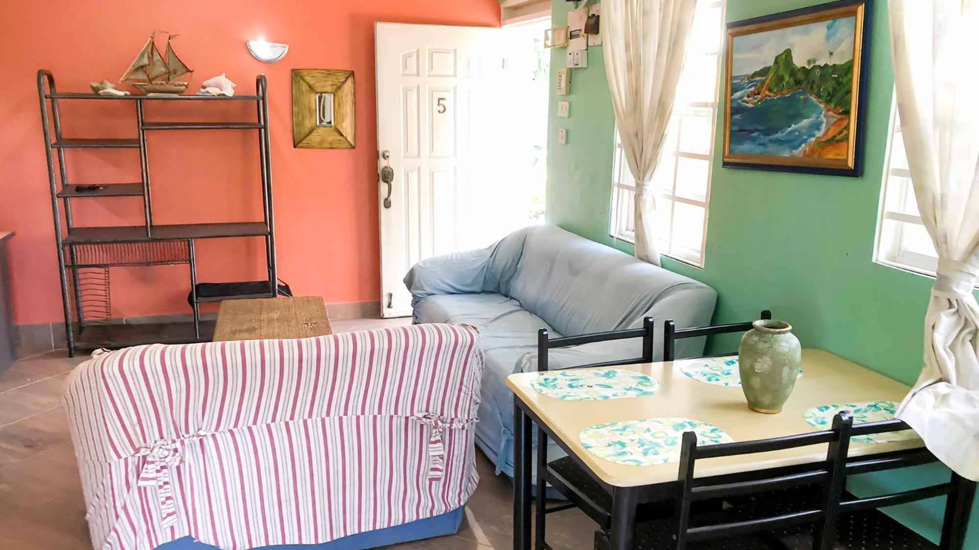 Coco Mango Inn