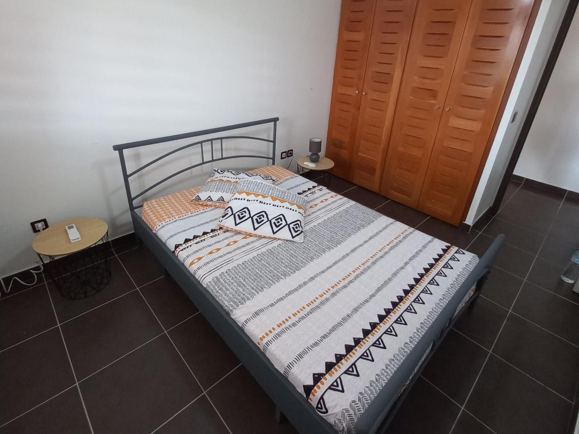 Beau Meuble F3- Vue Apartment