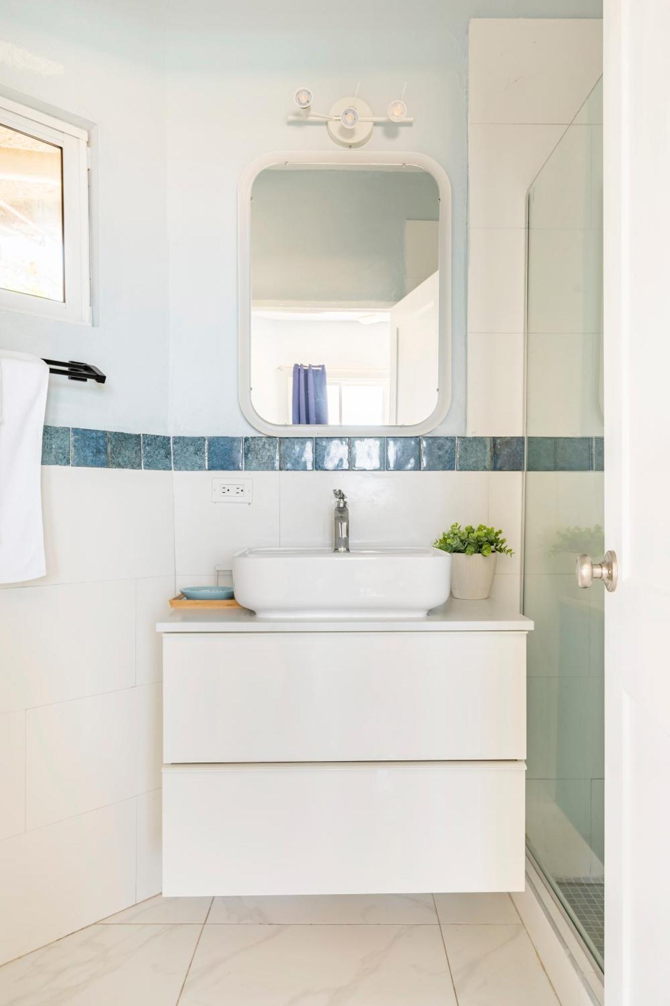 Luxe Discovery Bay