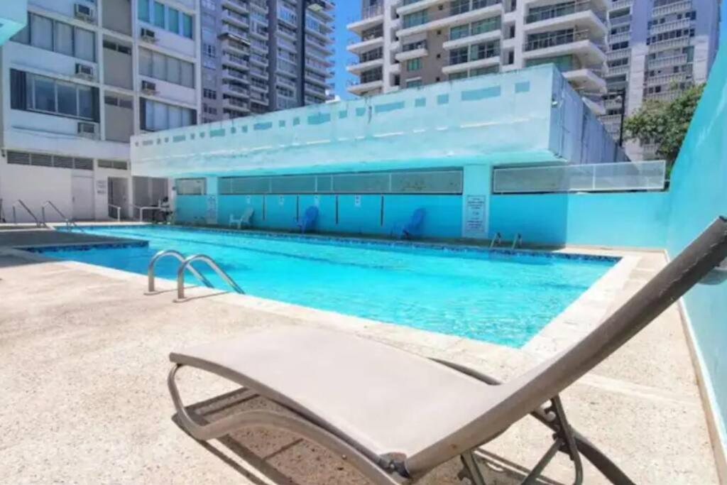 Media Luna Oceanview Pool Apartamento