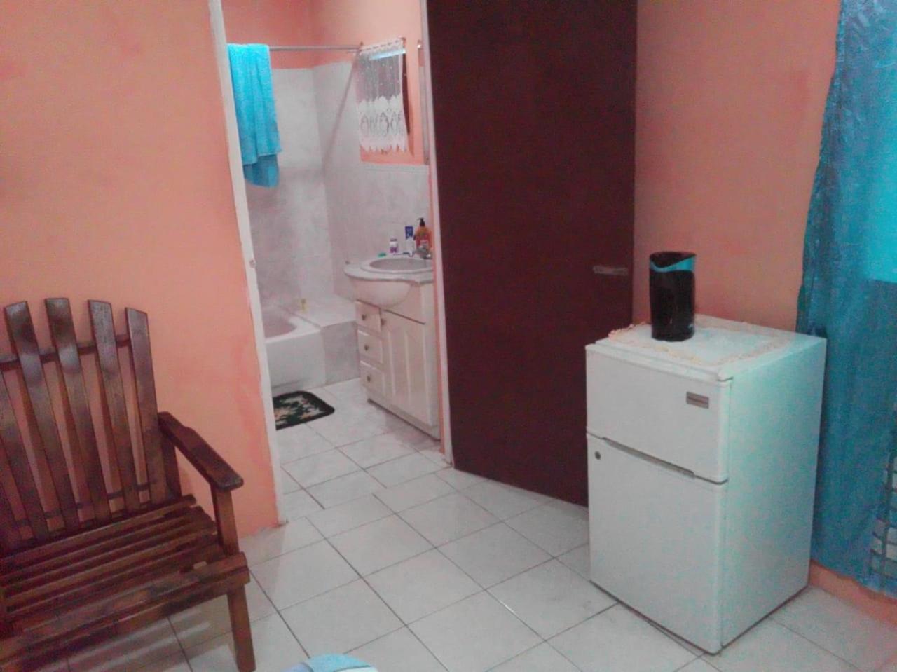 Port Antonio Residence *
