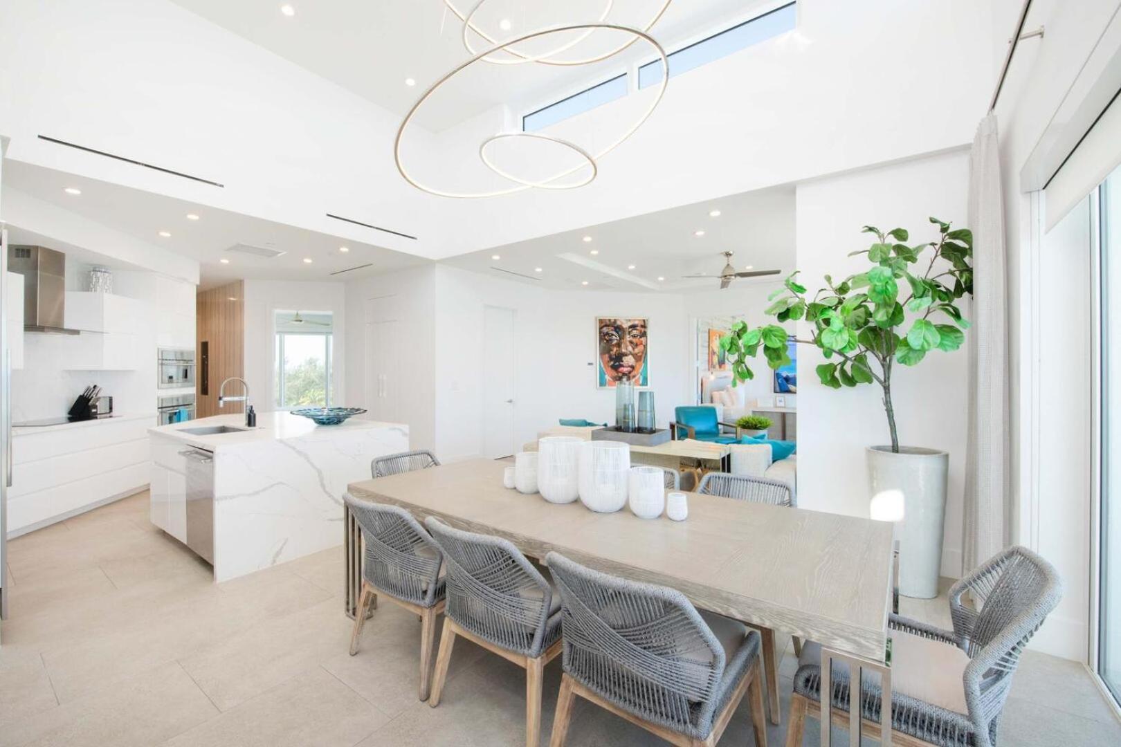 Point 501 Penthouse Apartment