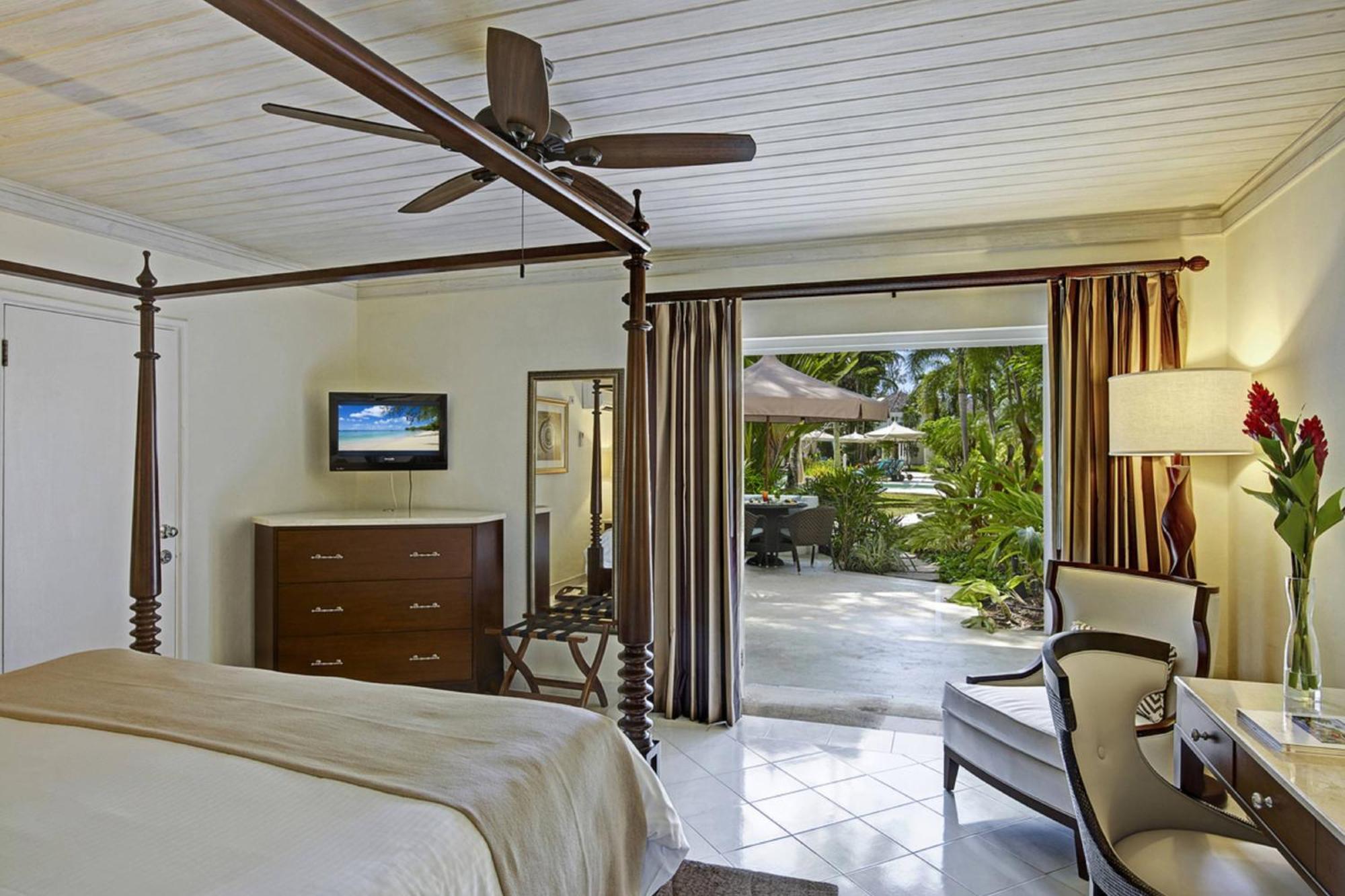 Colony Club By Elegant 4* Saint James
