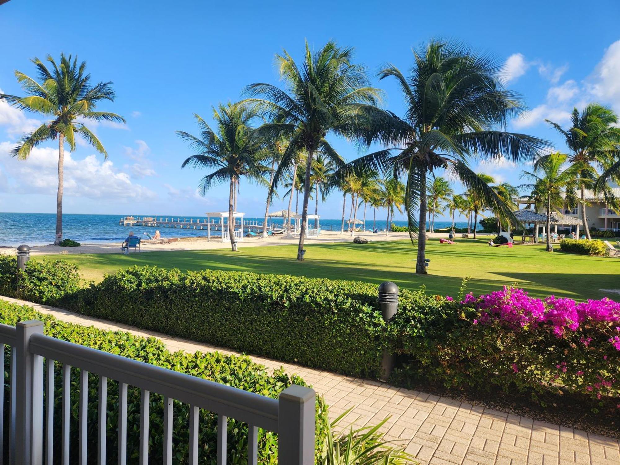 Holiday Grand Cayman By Ihg (adults Only)