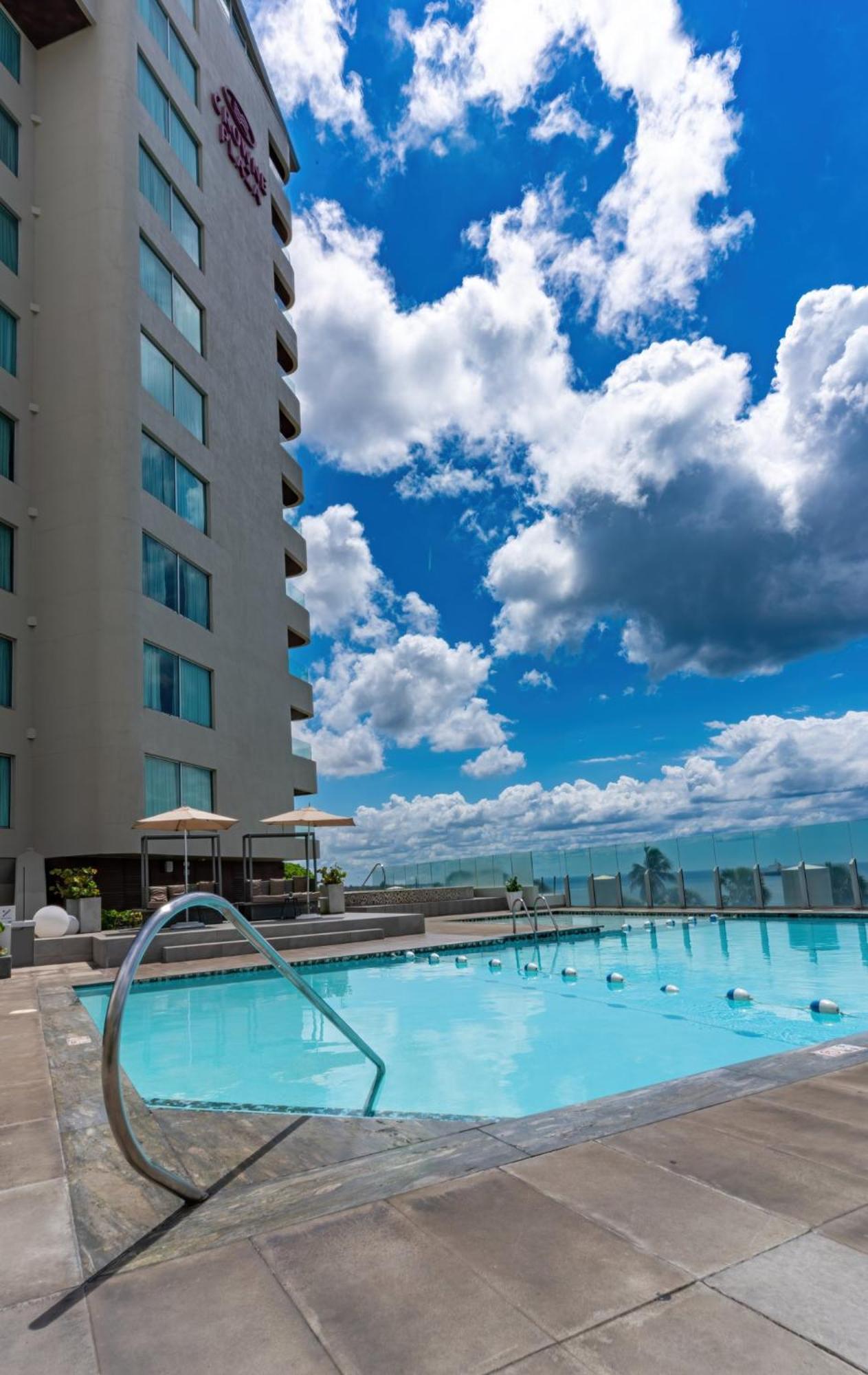 Crowne Plaza By Ihg