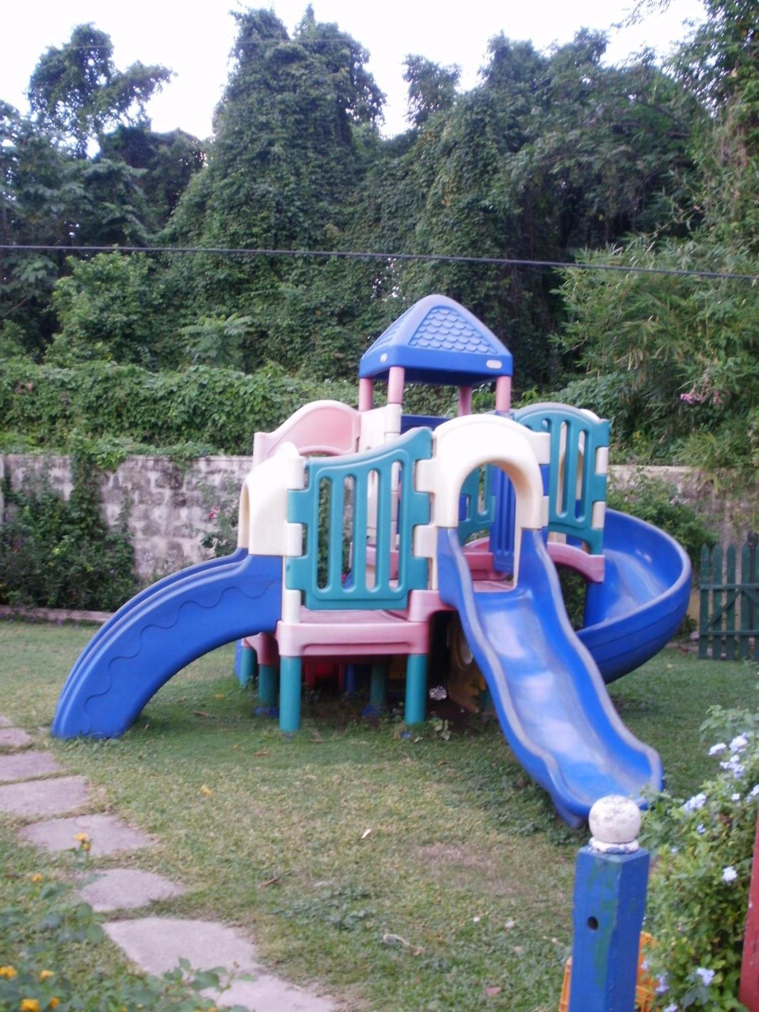 Pineapple Court Ocho Rios