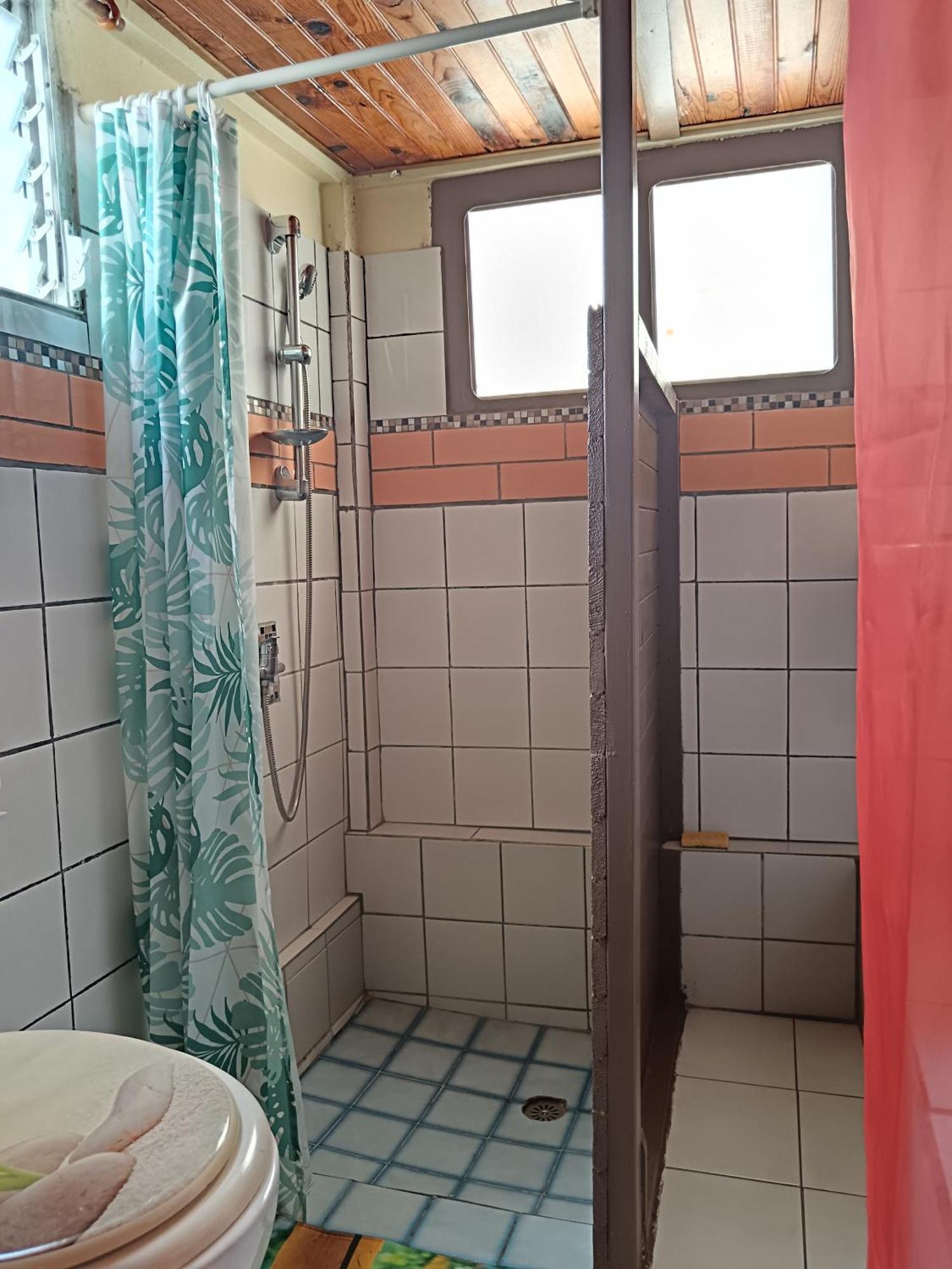 Apartment F2 Familial - Vue Imprenable Sur La Baie Du Marin