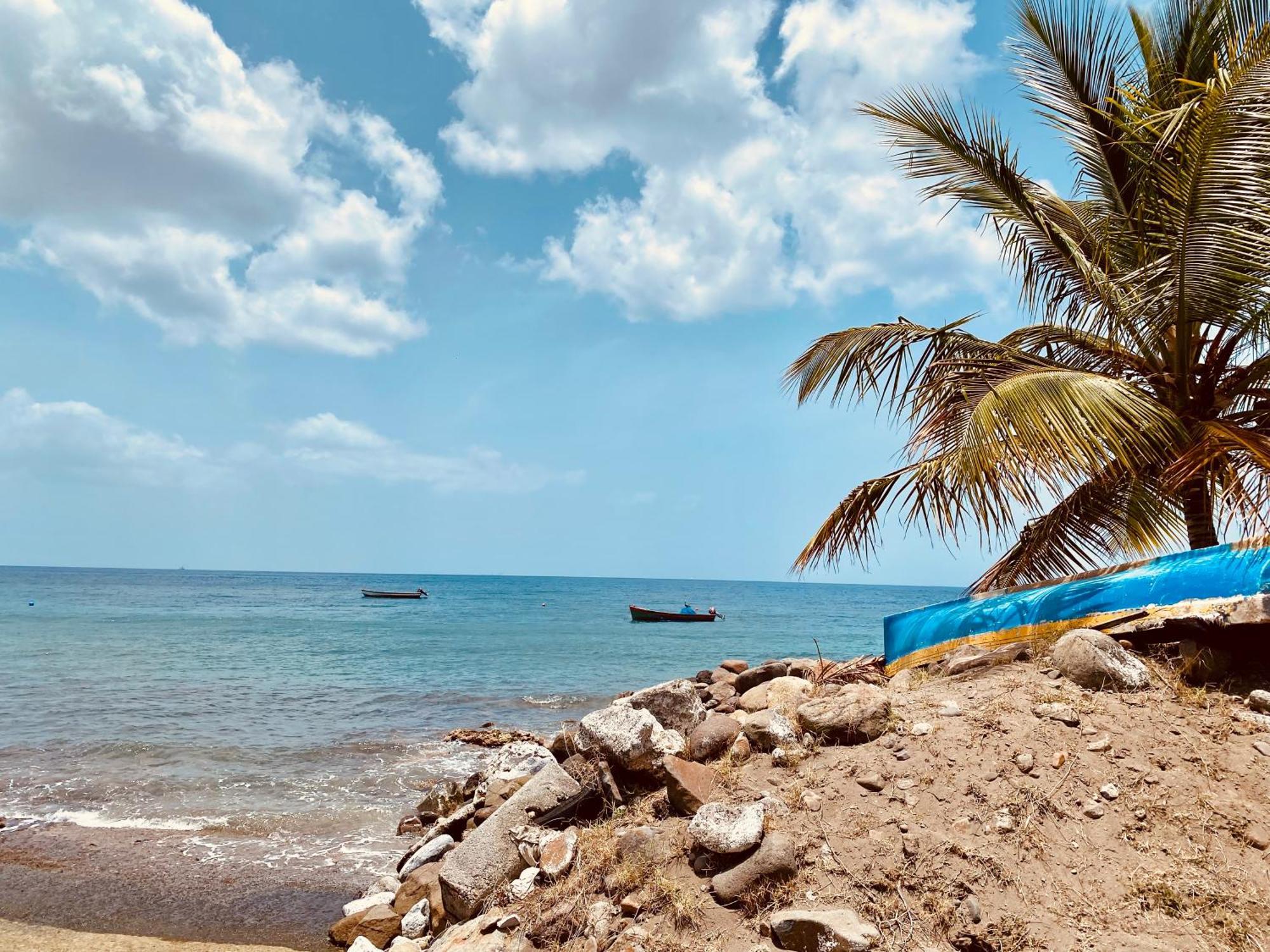 Villa Kay Alice - Beachfront