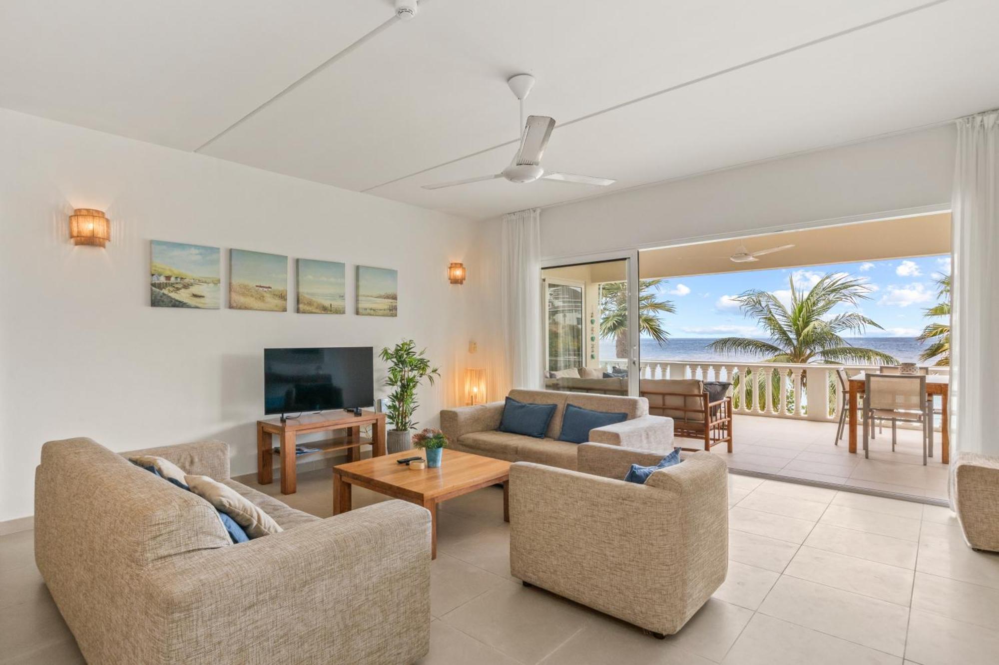 Blue Bay Beach Apartments Apartment Blue Bay