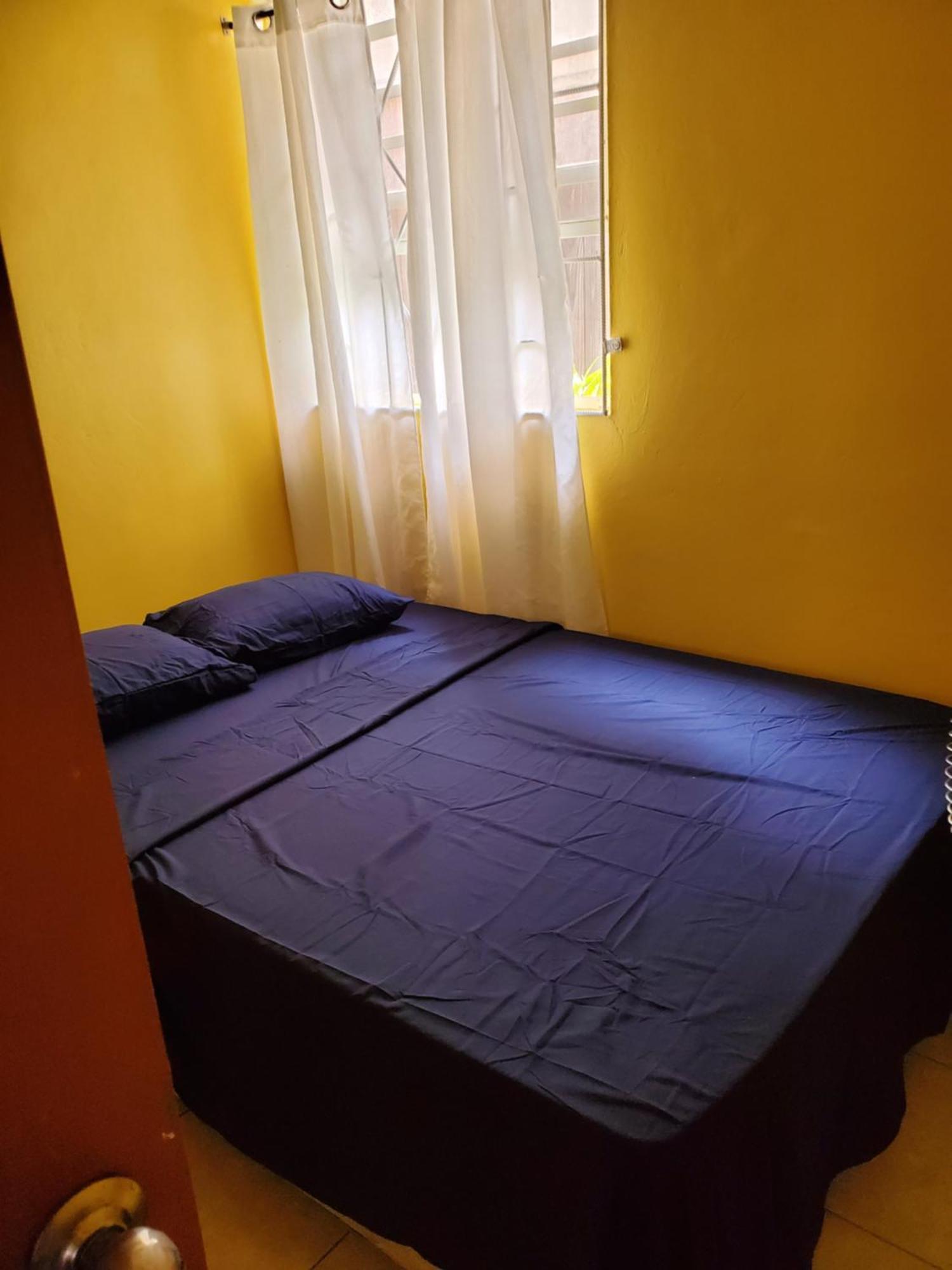 Lind's Comfort Place * Roseau