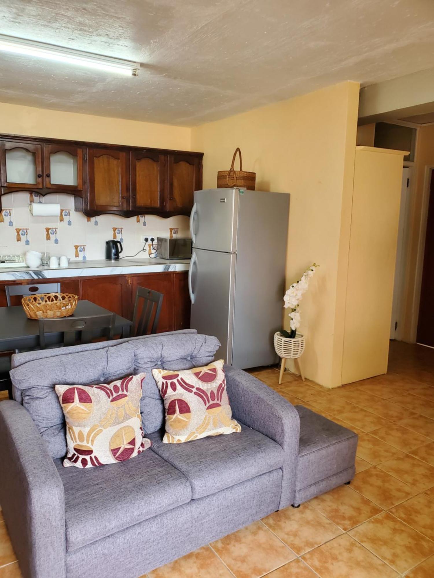 Lind's Comfort Place Apartment