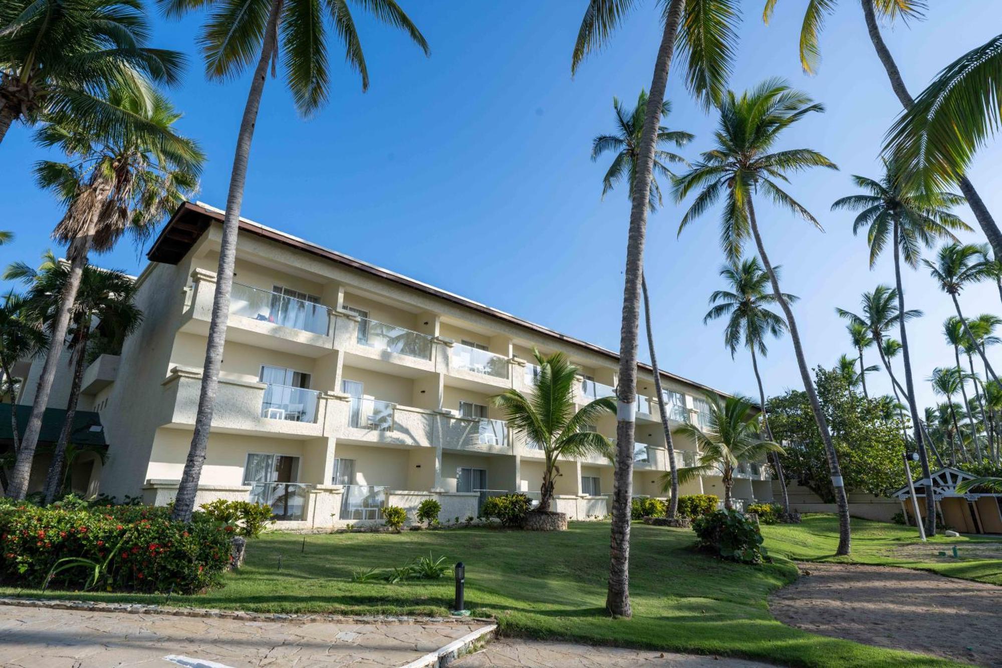 Coral Costa Caribe Resort 4*