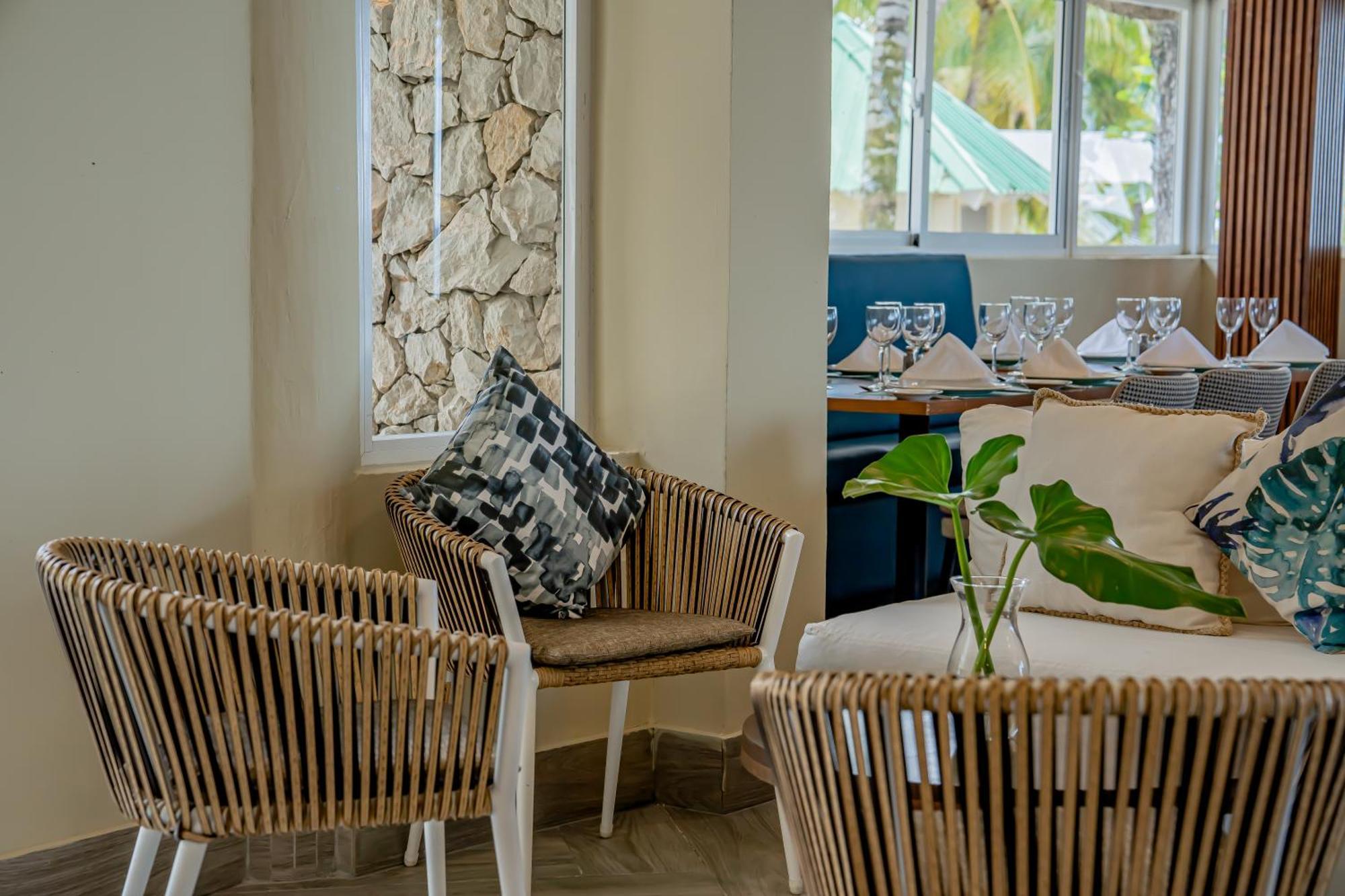 Coral Costa Caribe Juan Dolio