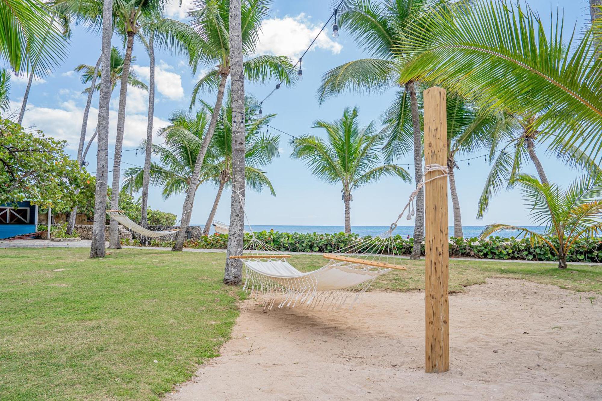 Coral Costa Caribe Resort