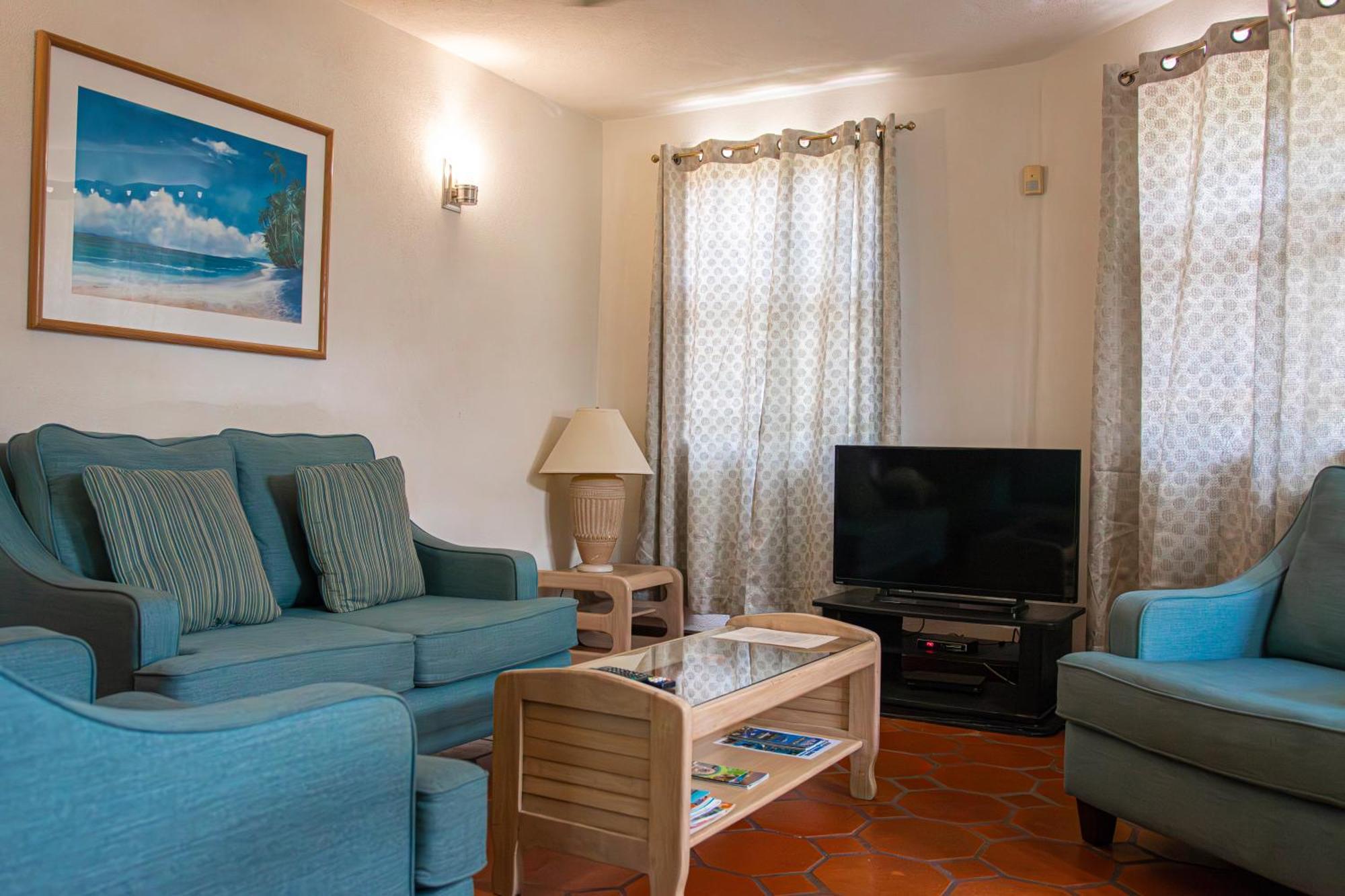 E Prospect St 3*