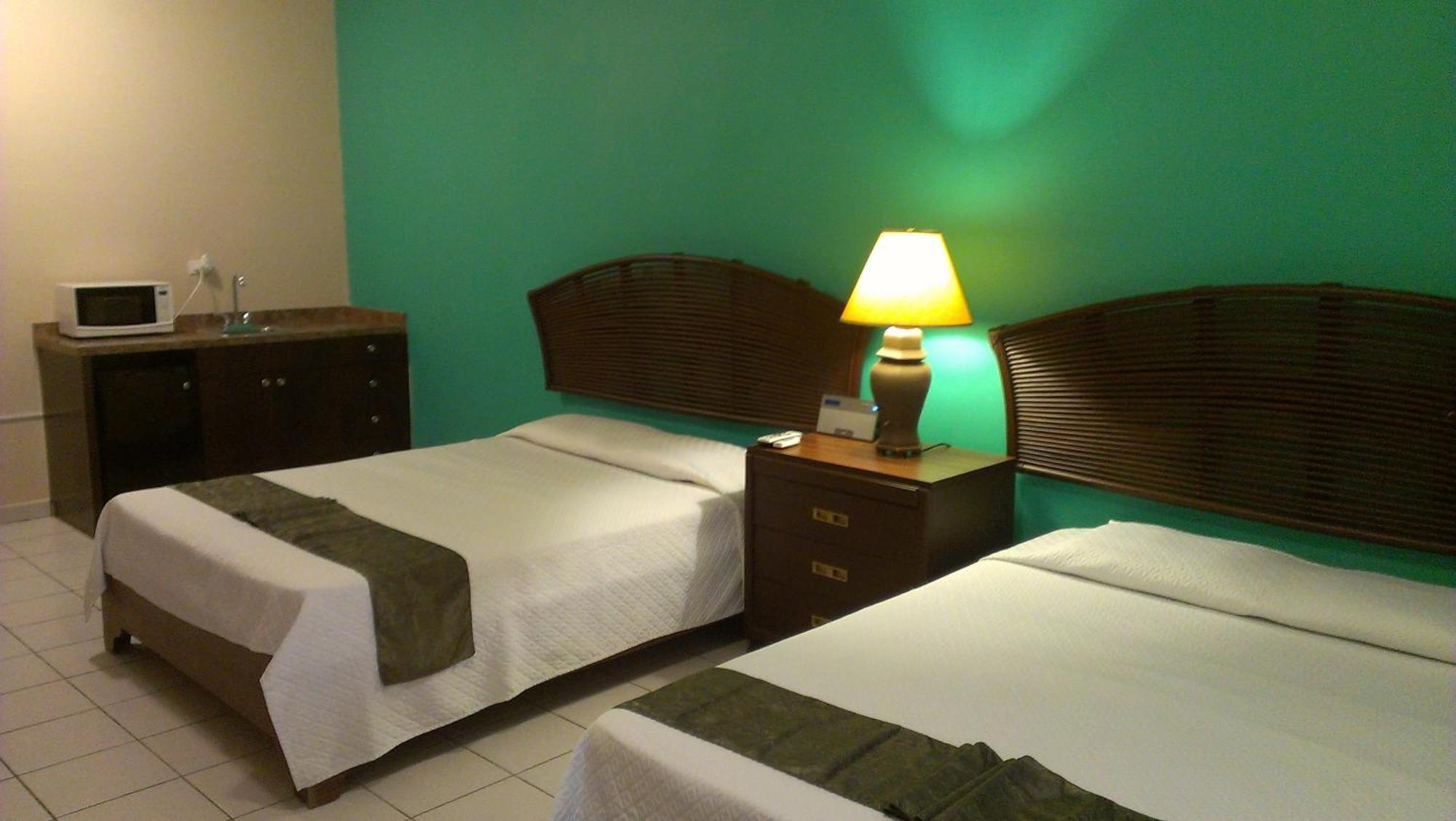 Combate Hotel