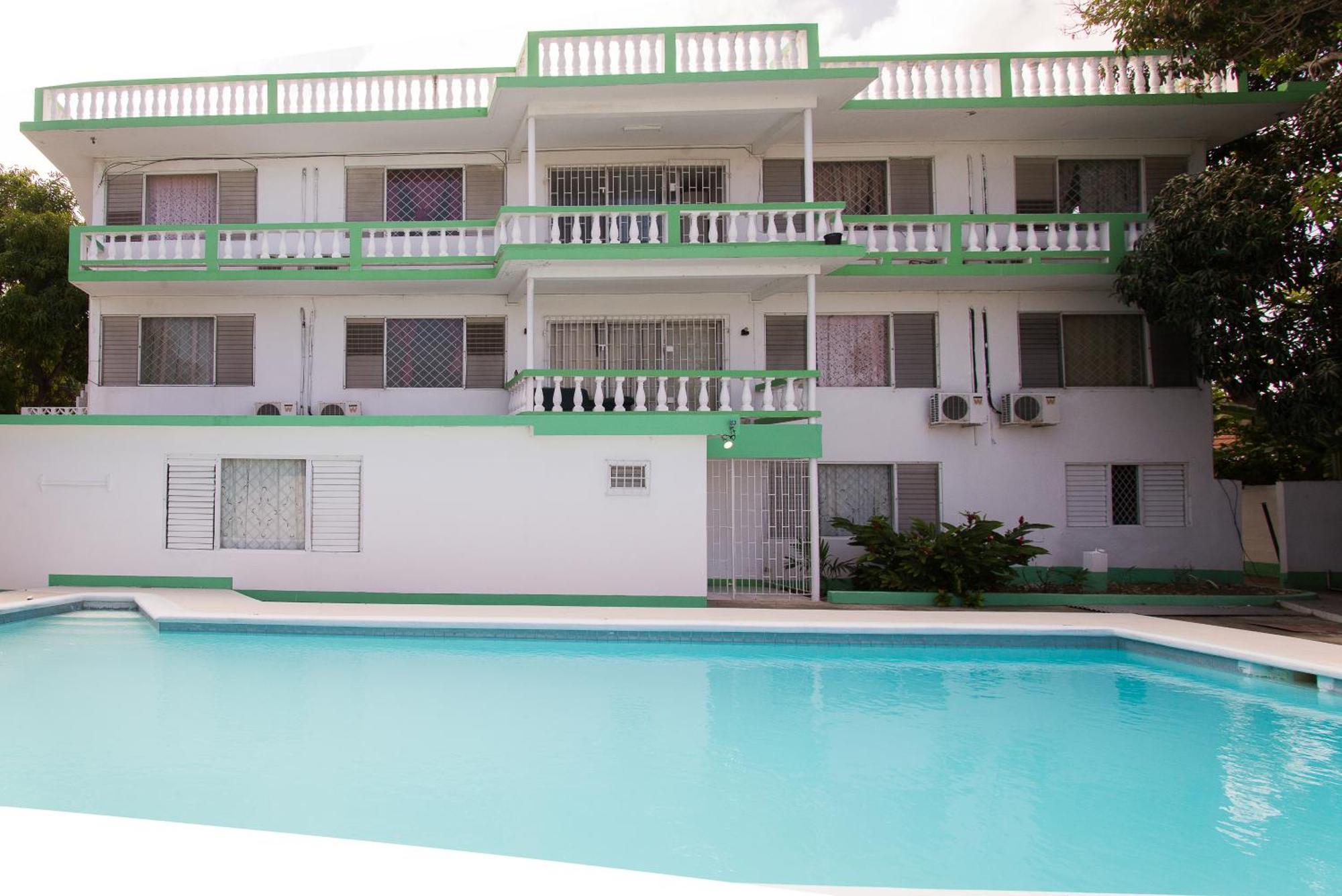 Villa Donna Inn Bed & Breakfast 2*