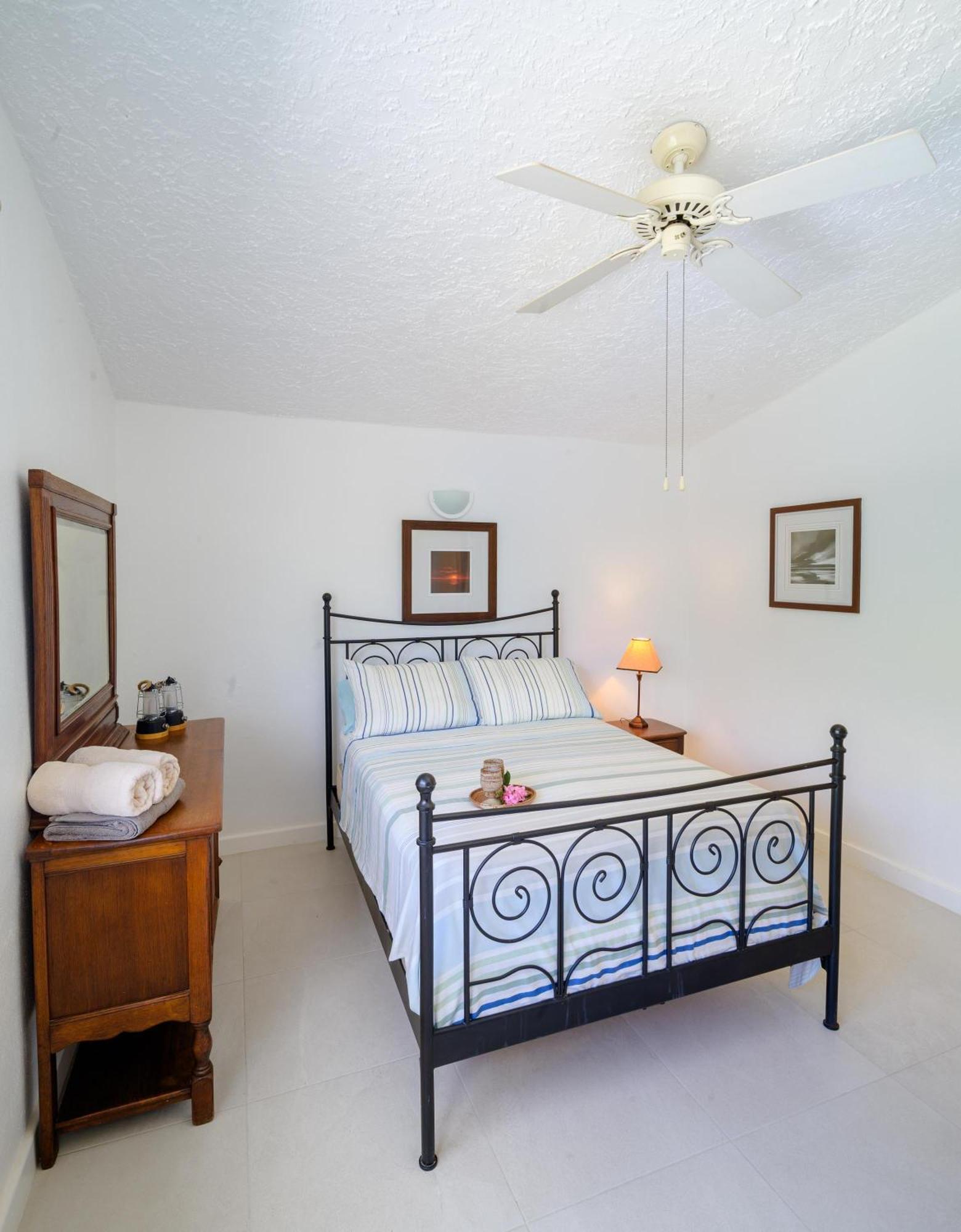 Villa True North - Waterfront On Jolly Harbour Bolands
