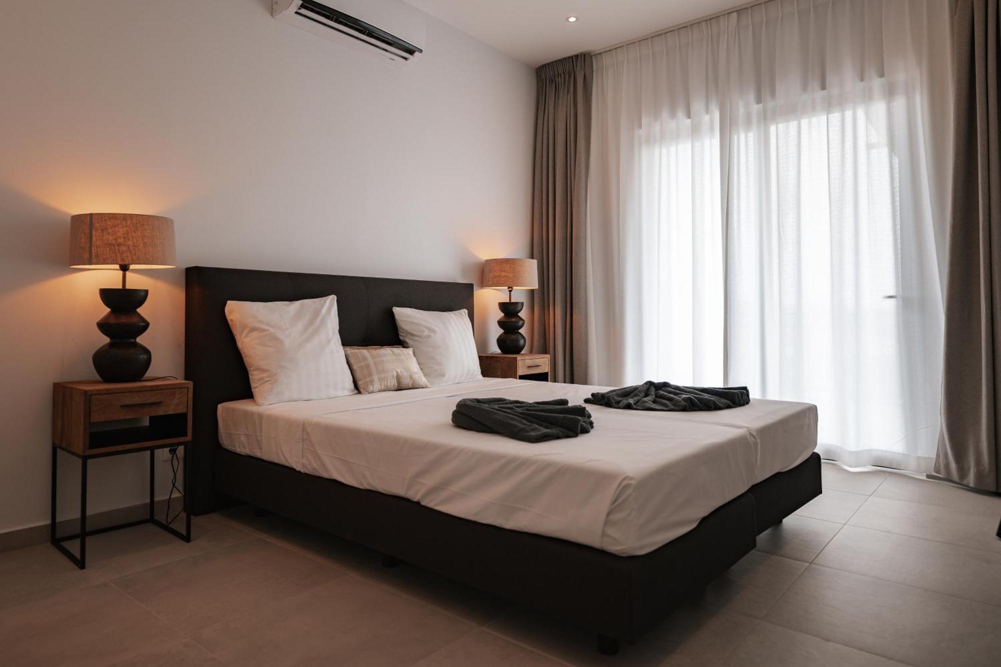 Blue Bay Curacao Golf & Beach 4*