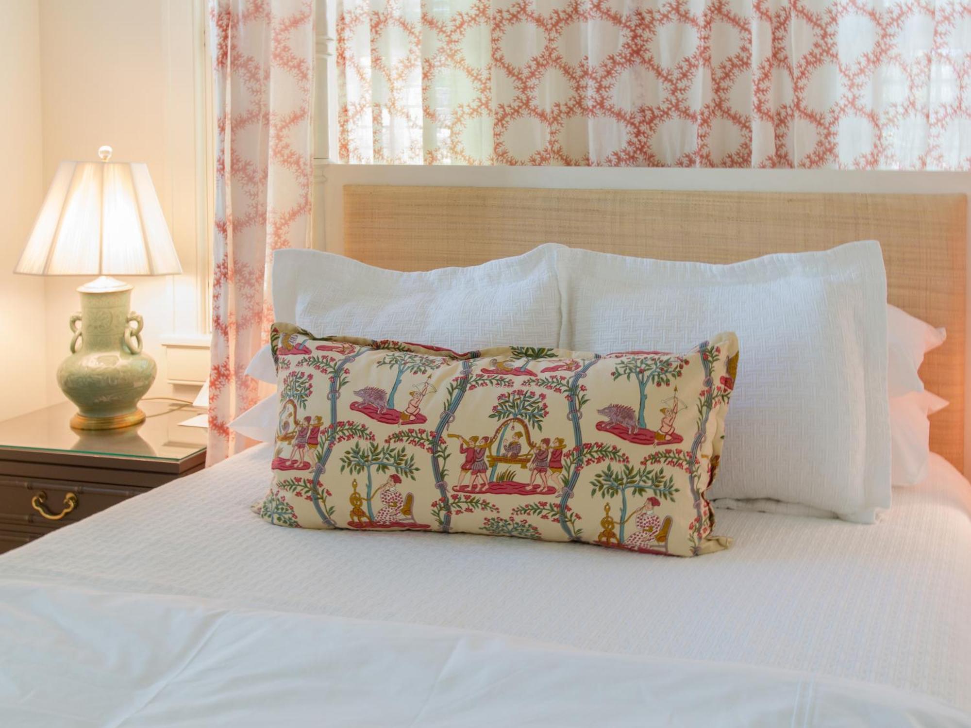 Resort Eleven Bahama House 4*