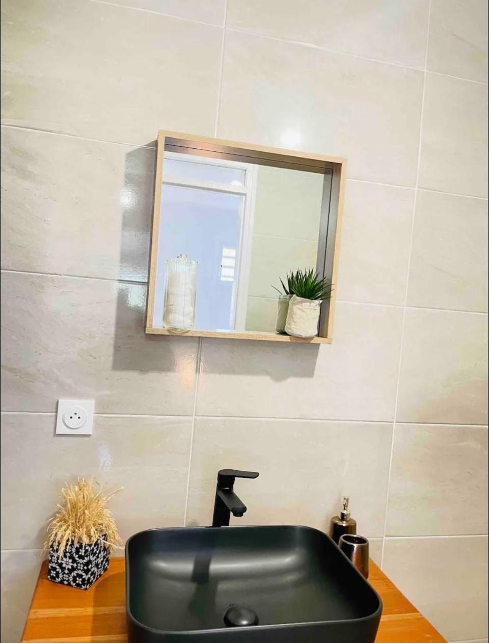 Sunshine Privilege Apartment