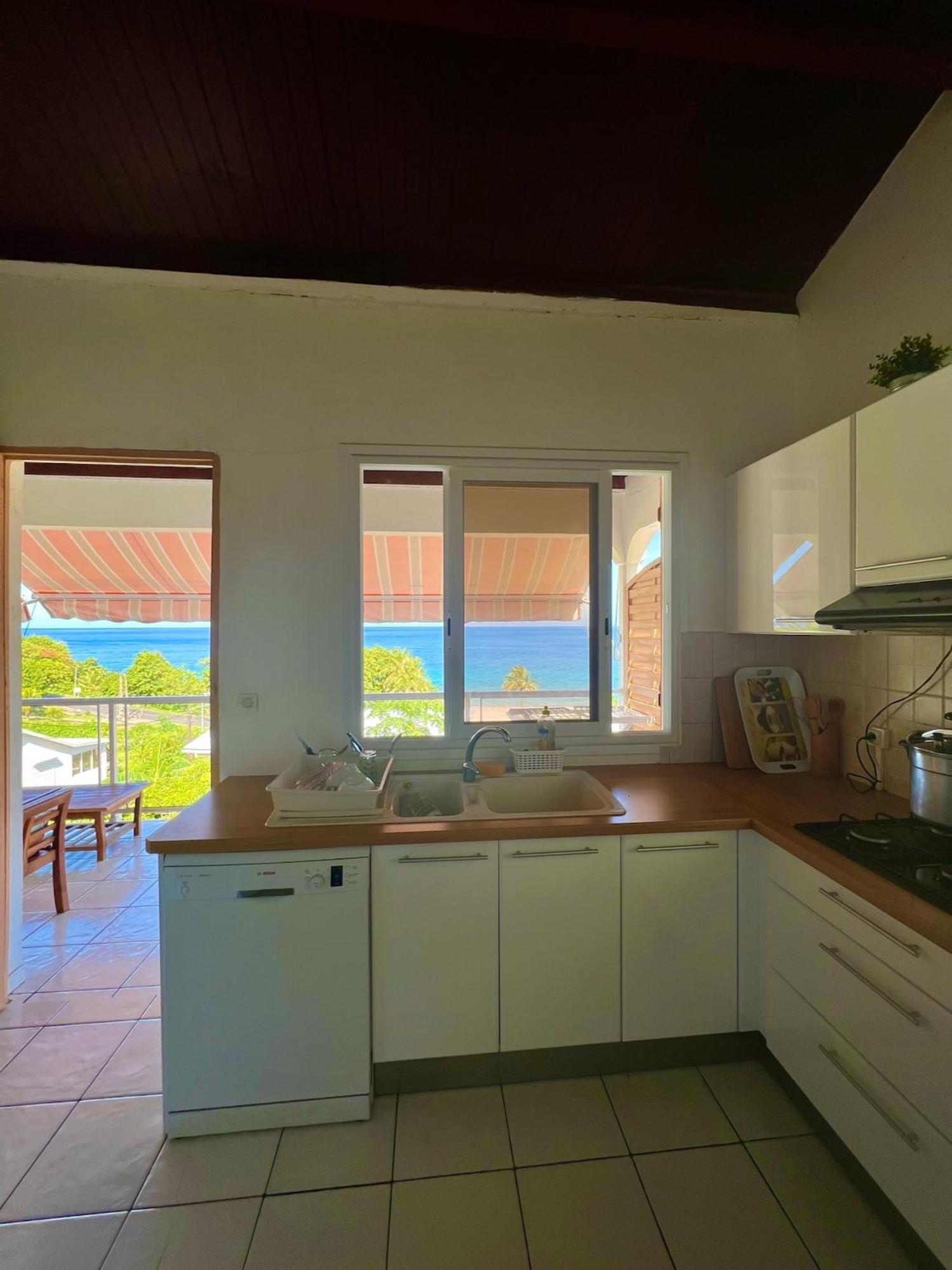 Sunrise Apartment *