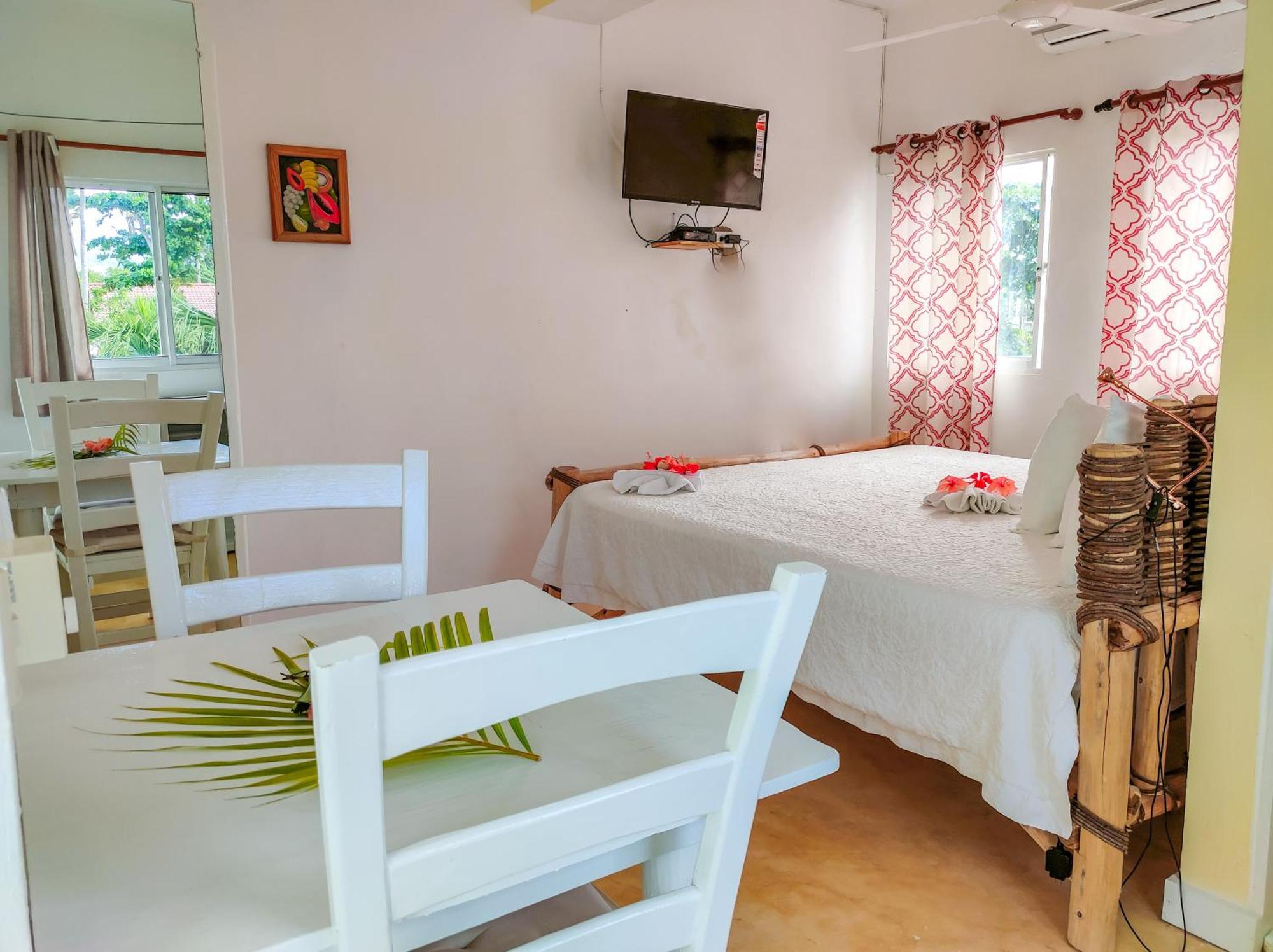 La Isleta Aparthotel 2*