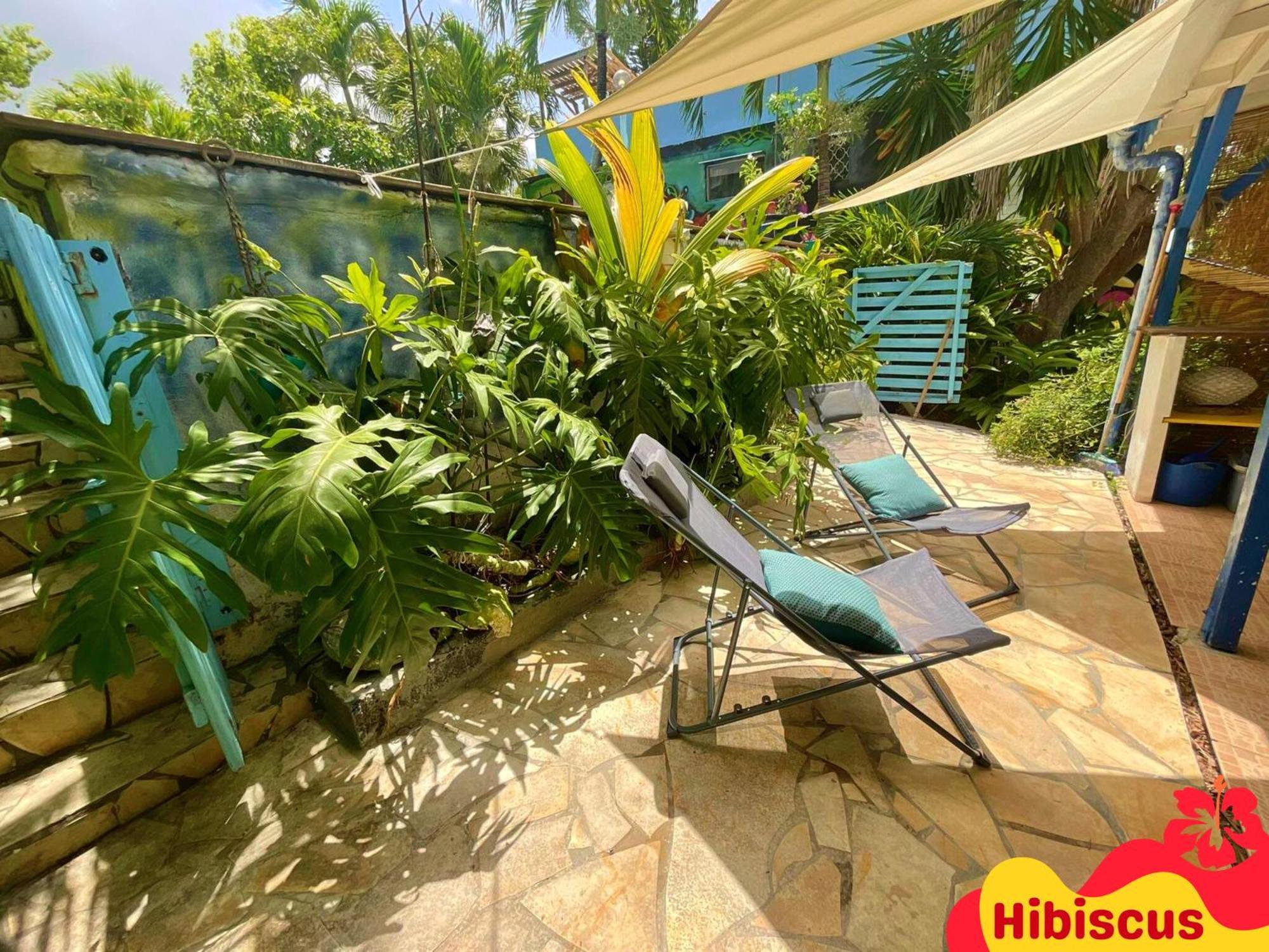 Ti Bwa Carbet Cosy Semi-exterieur Avec Toit Terrasse