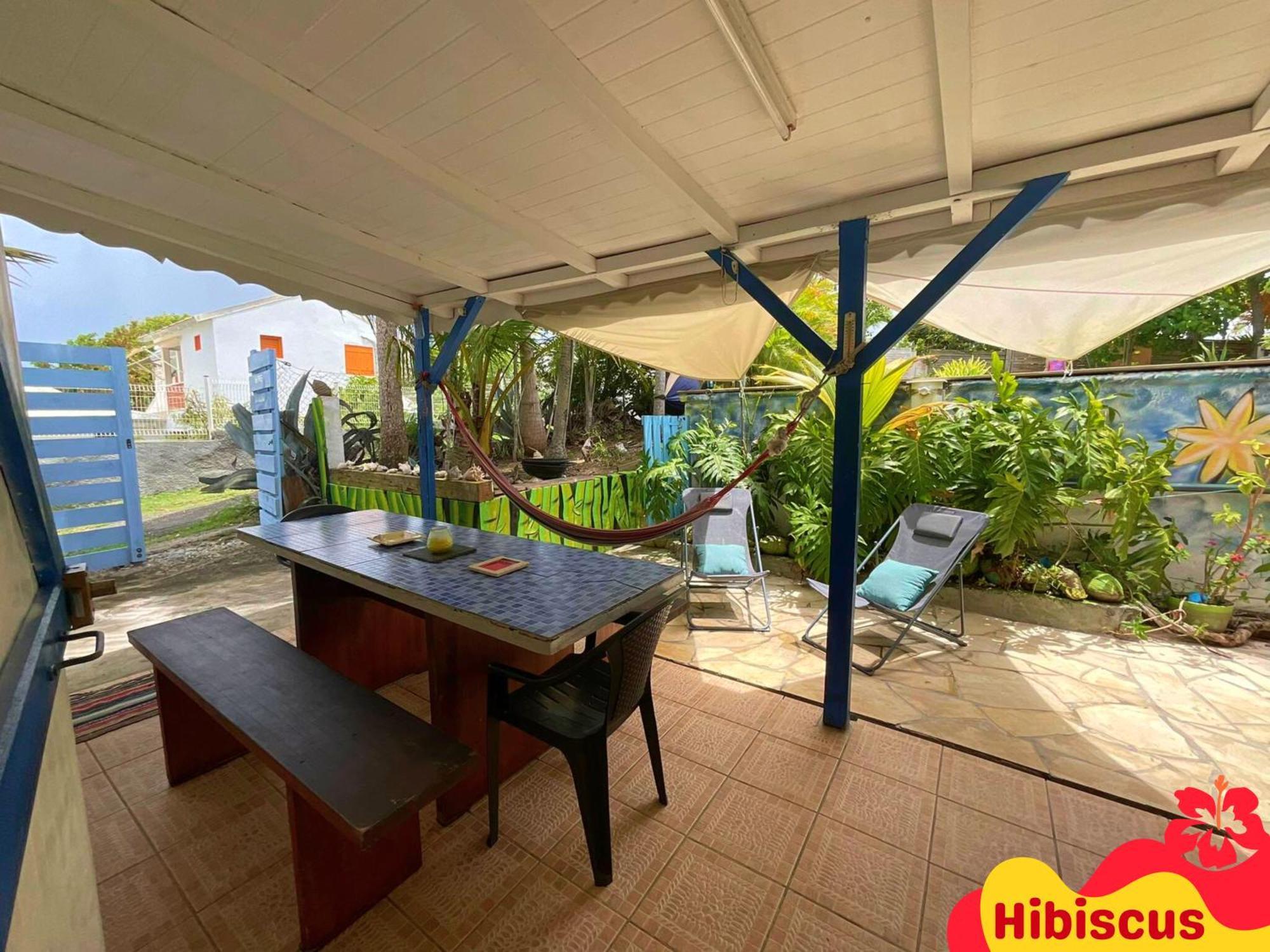Casa de férias Ti Bwa Carbet Cosy Semi-exterieur Avec Toit Terrasse Sainte-Anne (Grande-Terre)