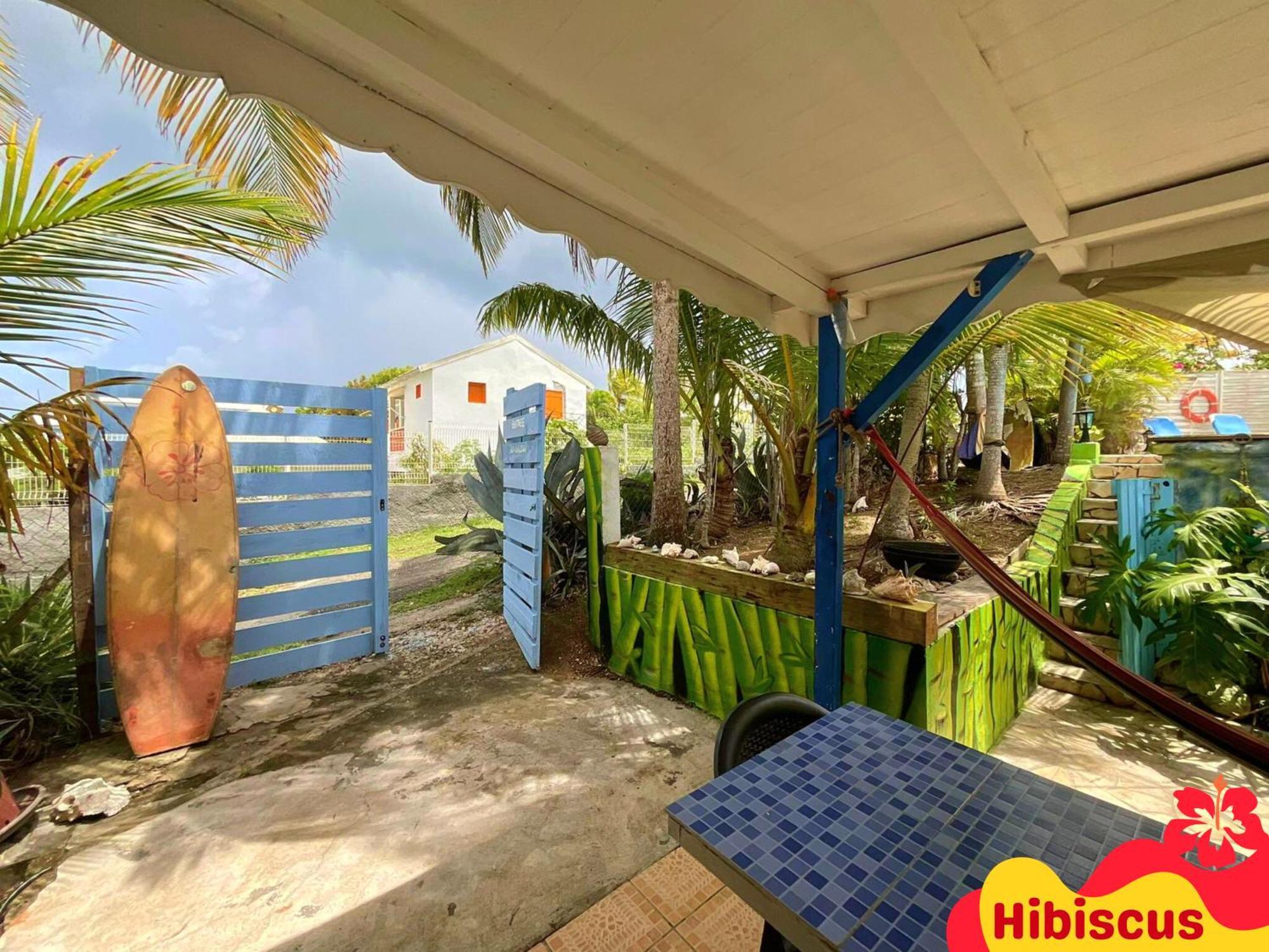 Casa de férias Ti Bwa Carbet Cosy Semi-exterieur Avec Toit Terrasse Sainte-Anne (Grande-Terre)