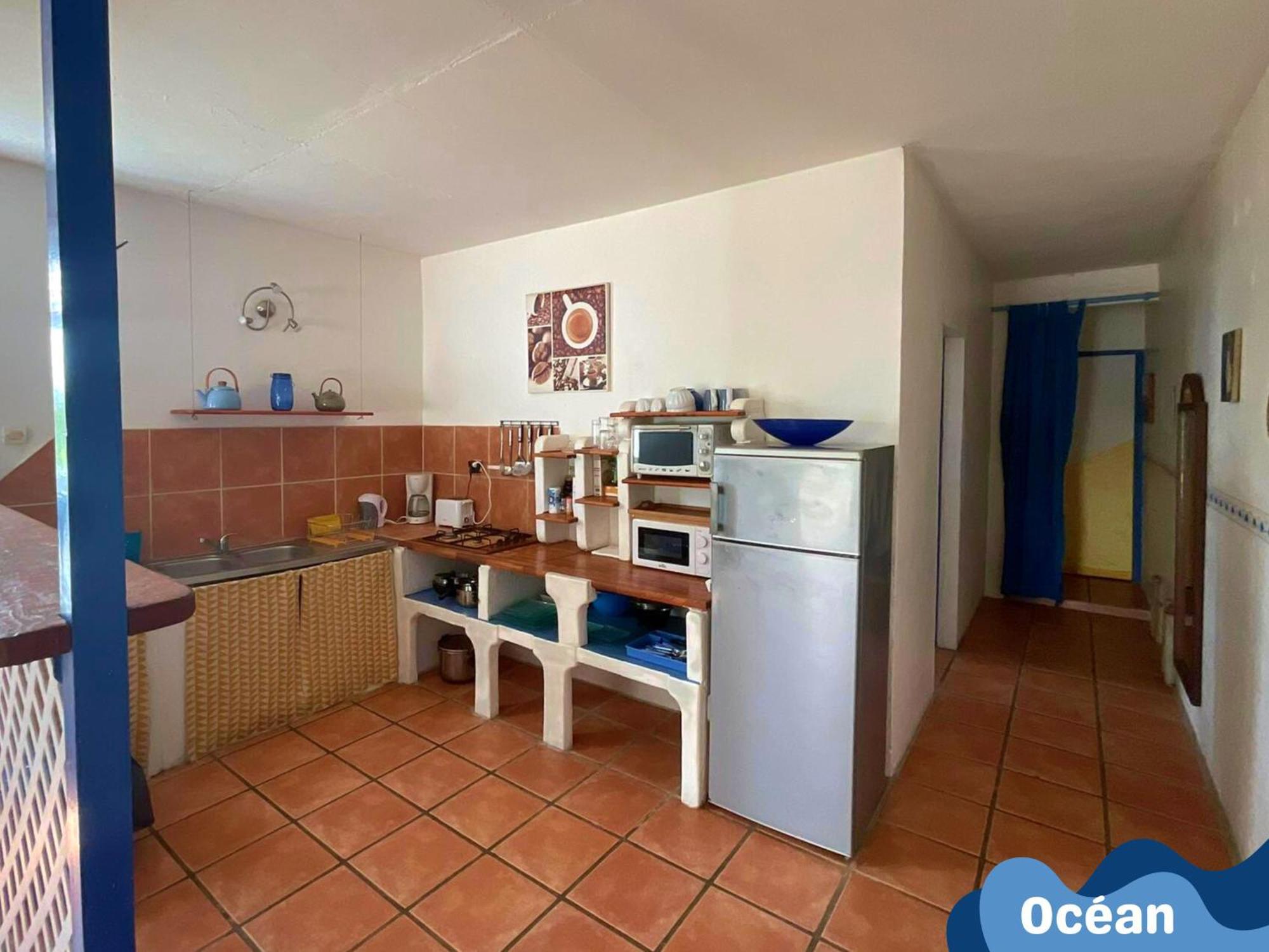 Ti Bwa Carbet Cosy Semi-exterieur Avec Toit Terrasse Casa de férias *