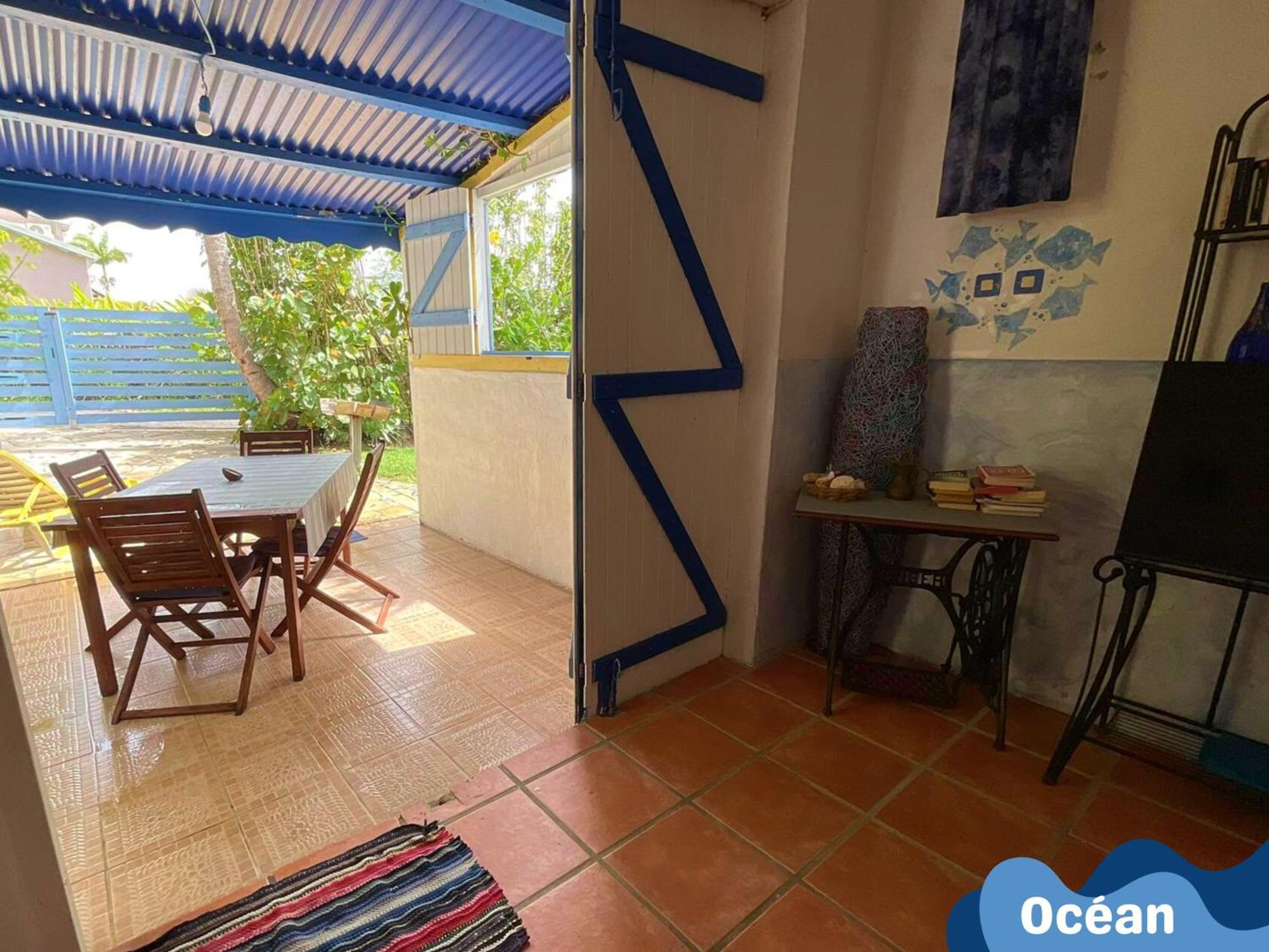 Ti Bwa Carbet Cosy Semi-exterieur Avec Toit Terrasse *
