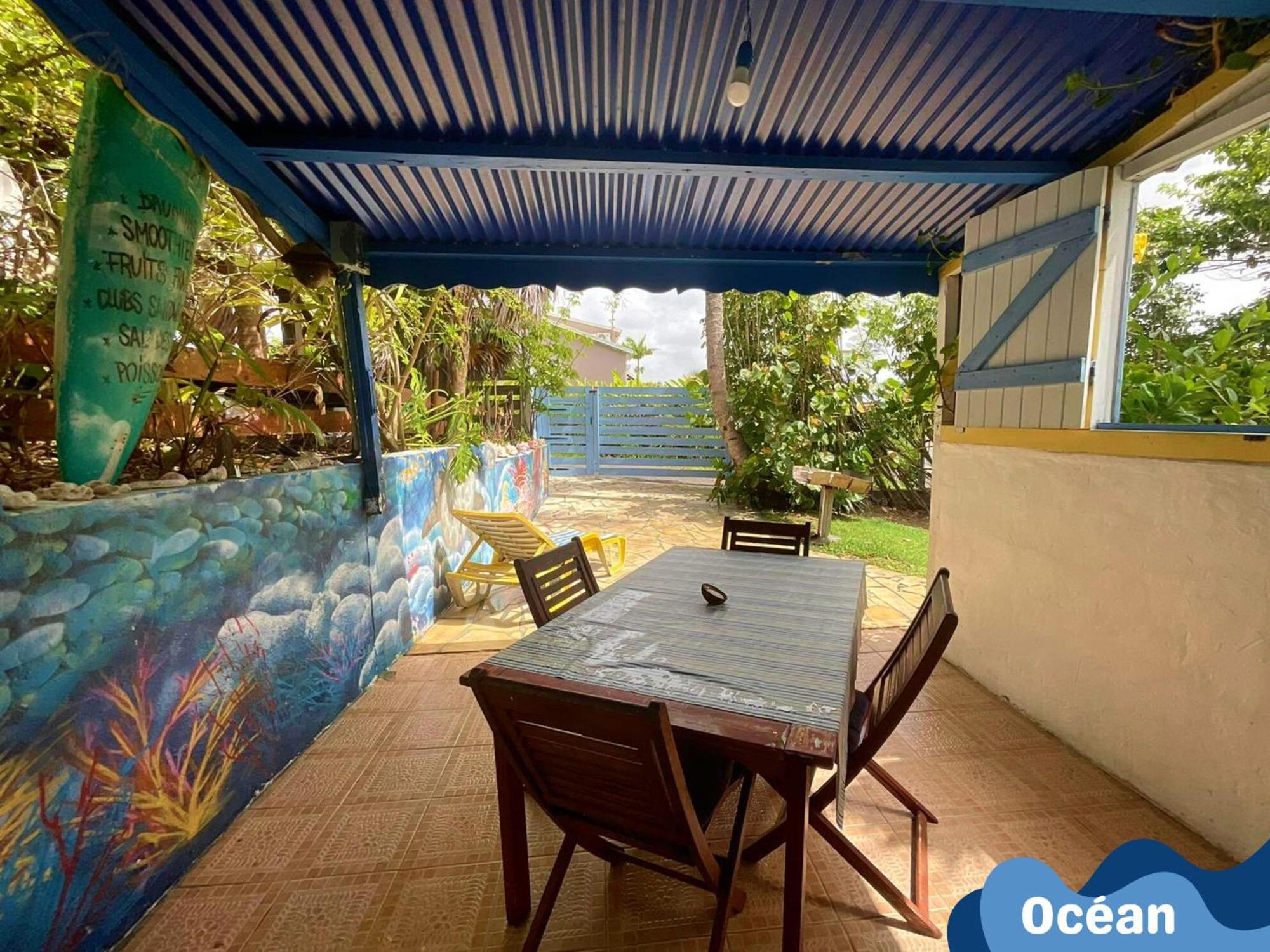Ti Bwa Carbet Cosy Semi-exterieur Avec Toit Terrasse Casa de férias