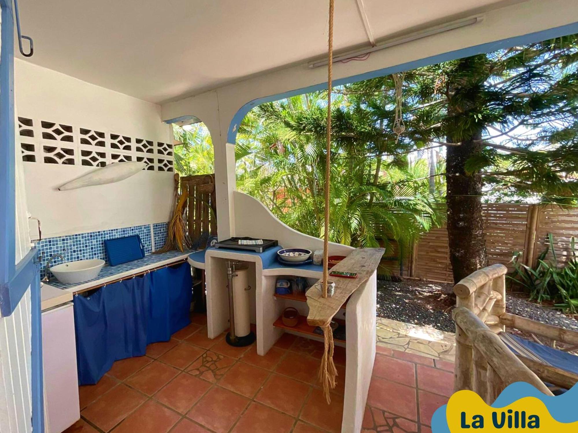 Ti Bwa Carbet Cosy Semi-exterieur Avec Toit Terrasse Casa de férias *