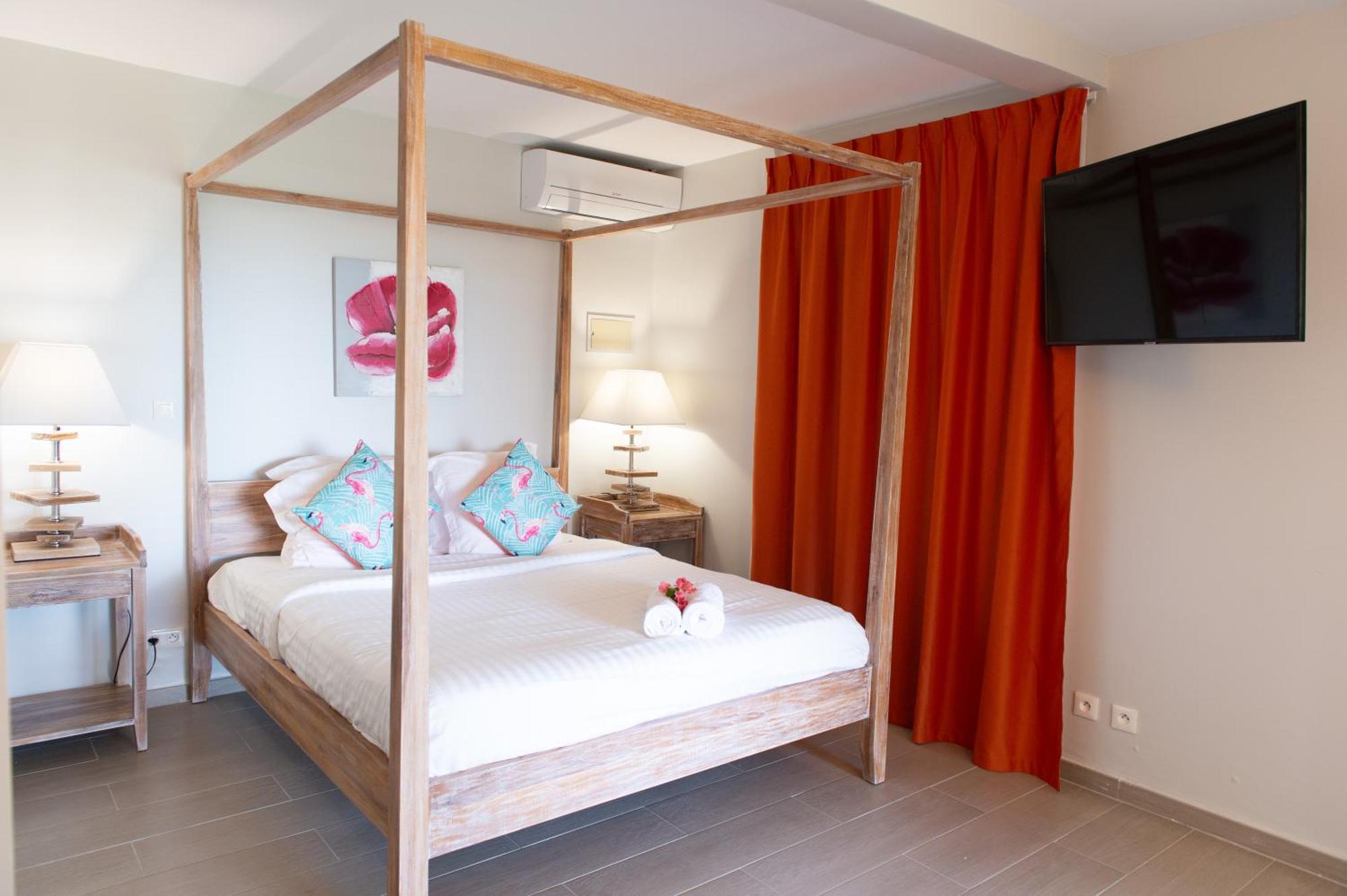 Fregate Bleue Hotel 3*