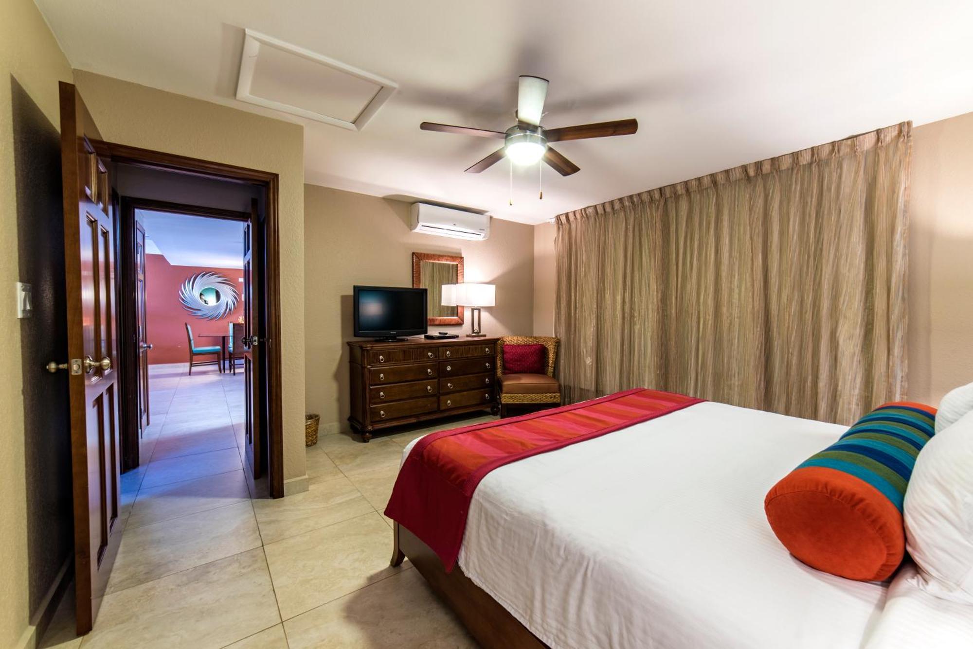 Marina & Resort 5*