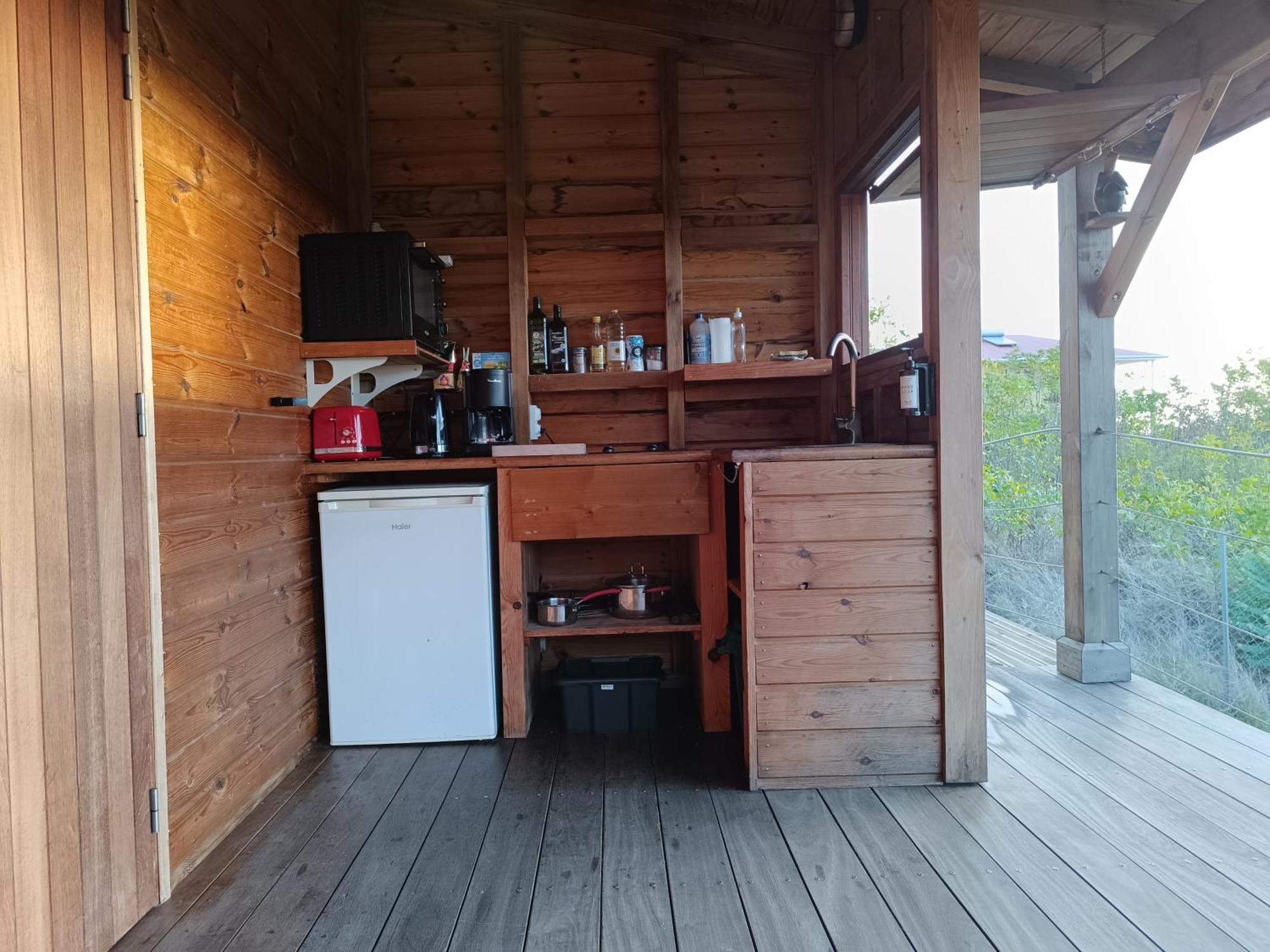 Ti Kaz Anoli En Bois Avec Vue Sur La Baie *