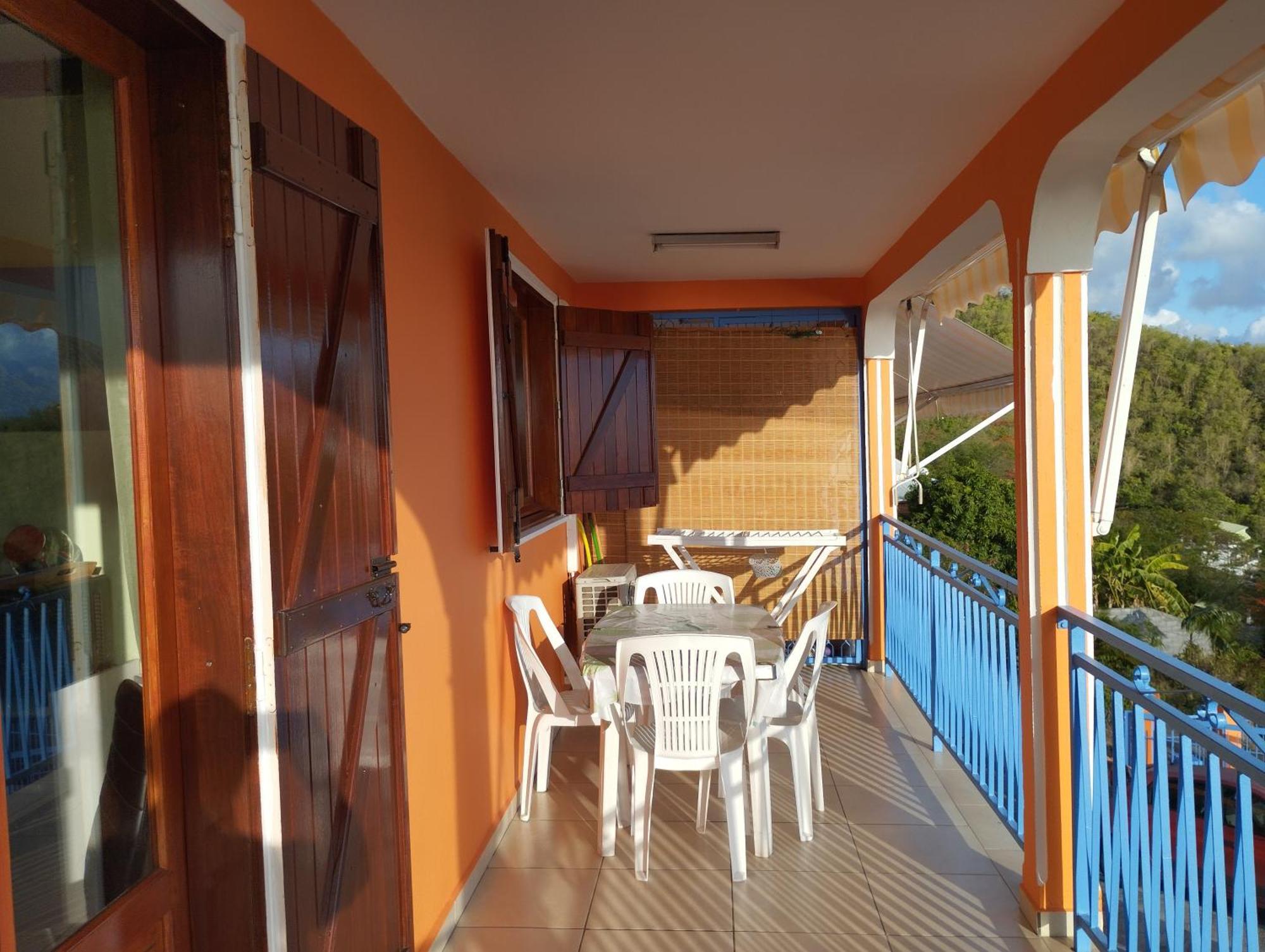 Apartment Le Papillon Bleu *