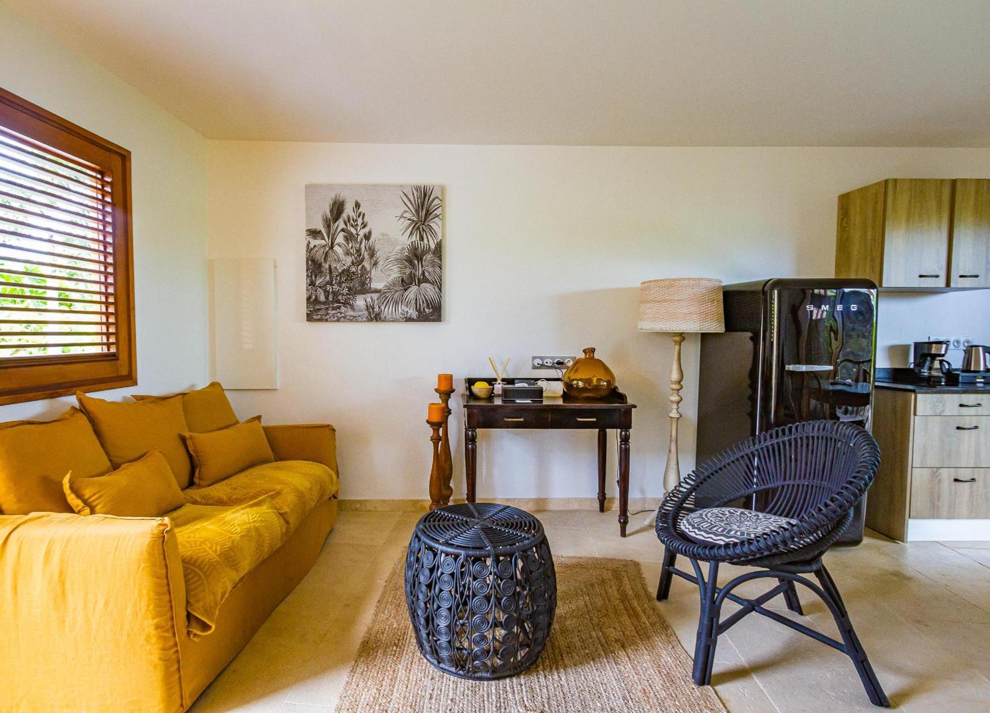 Hotel Habitation Saint Charles - De Charme & Petit-Bourg