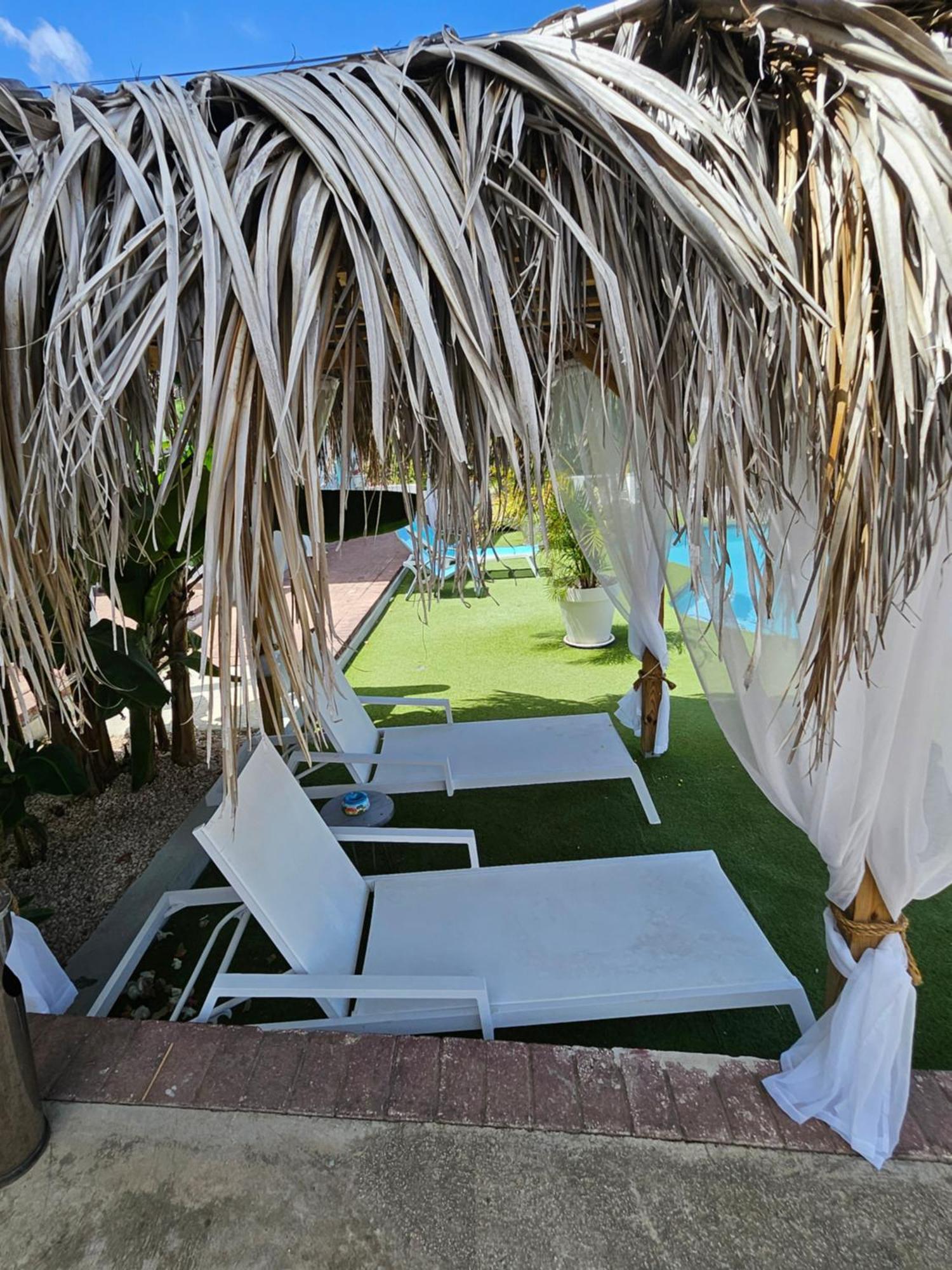 Ravens's Paradise Azul Apartment Willemstad