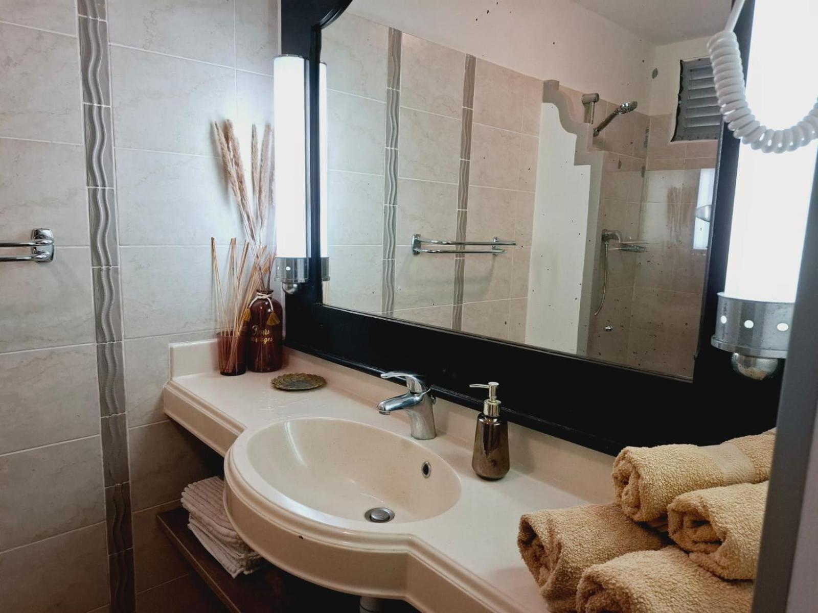 Apartment 4 Pers Dans Village Sainte-Anne (Grande-Terre)