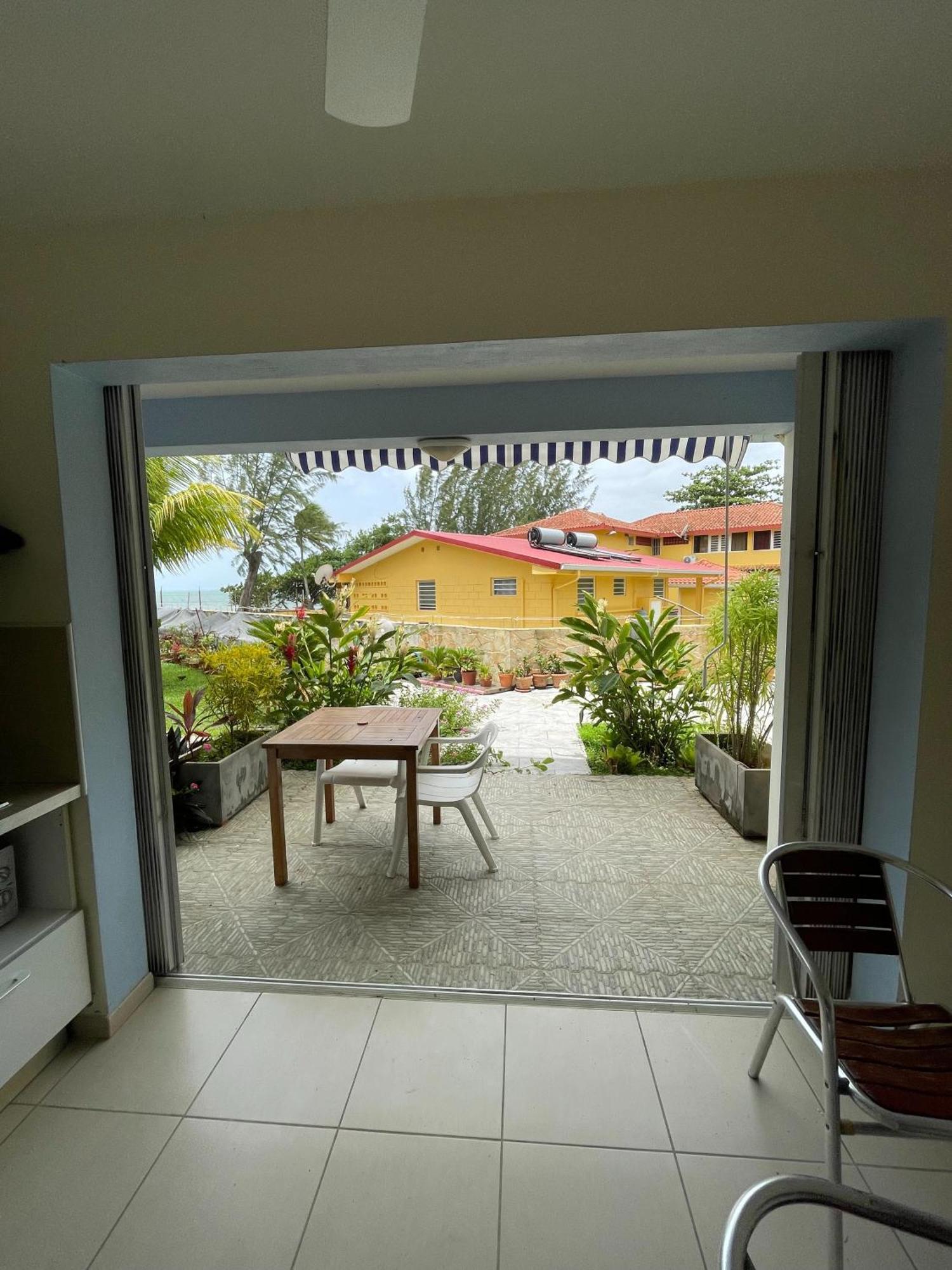Douce Vague Aparthotel *
